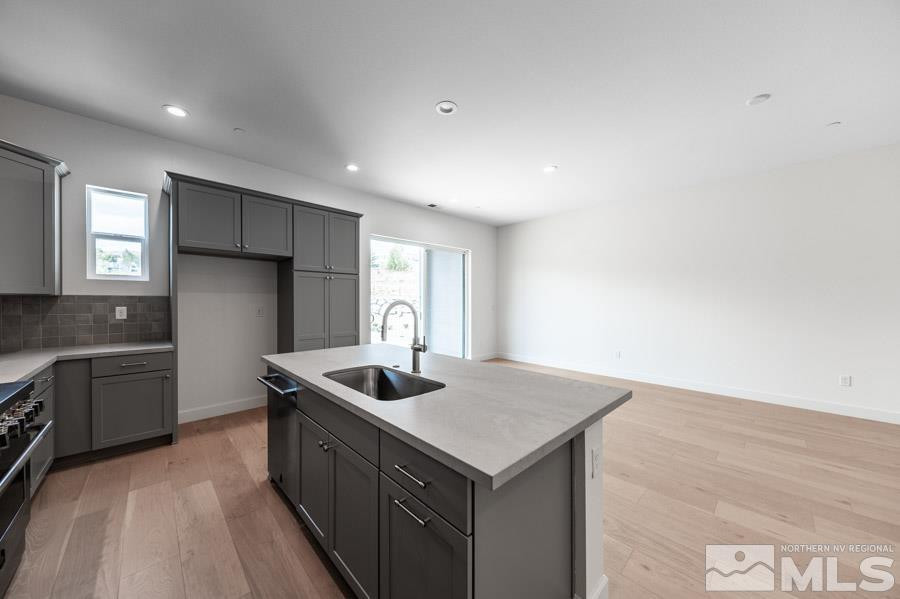 6095 Plumas Street Hilltop 1