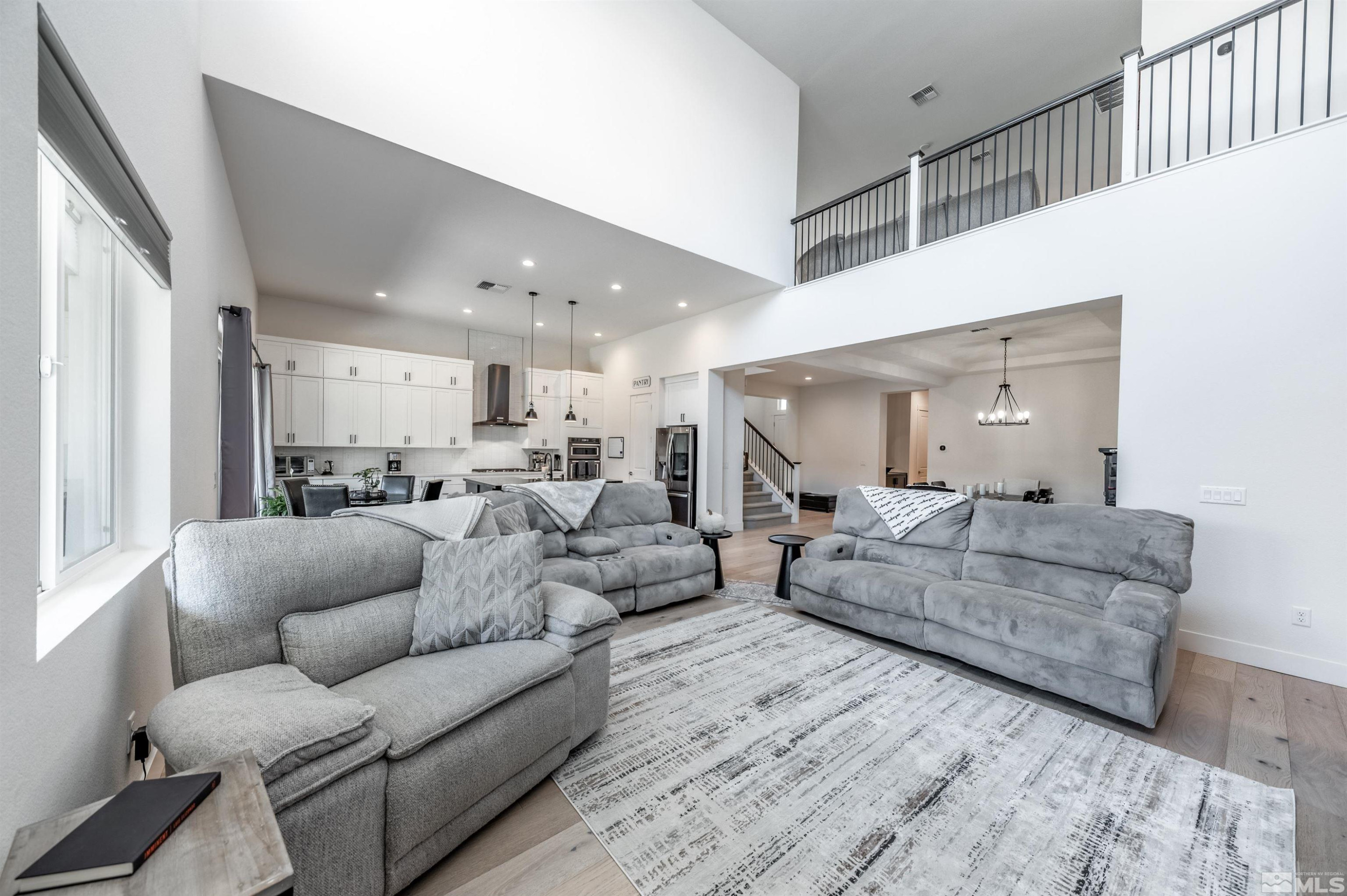 9445 Flying Horse Road