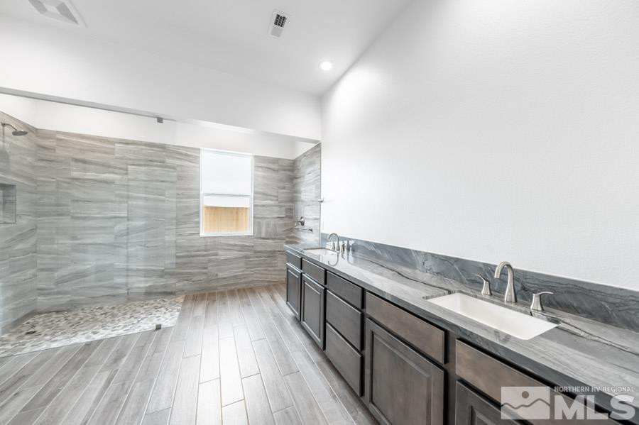 2096 Kinglet Drive Cinnamon 5