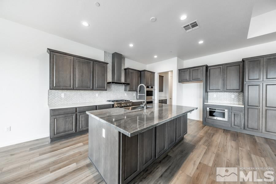2096 Kinglet Drive Cinnamon 5