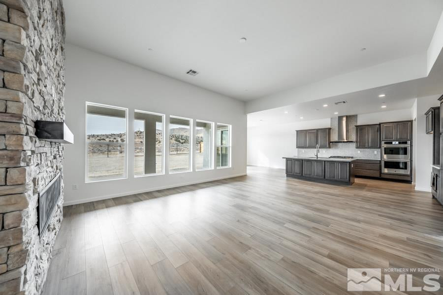 2096 Kinglet Drive Cinnamon 5