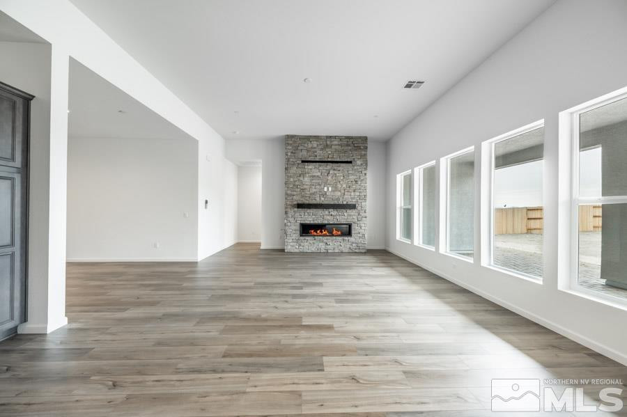 2096 Kinglet Drive Cinnamon 5