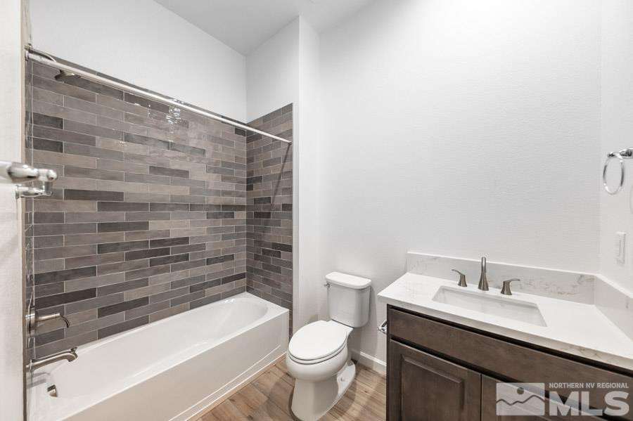 2096 Kinglet Drive Cinnamon 5