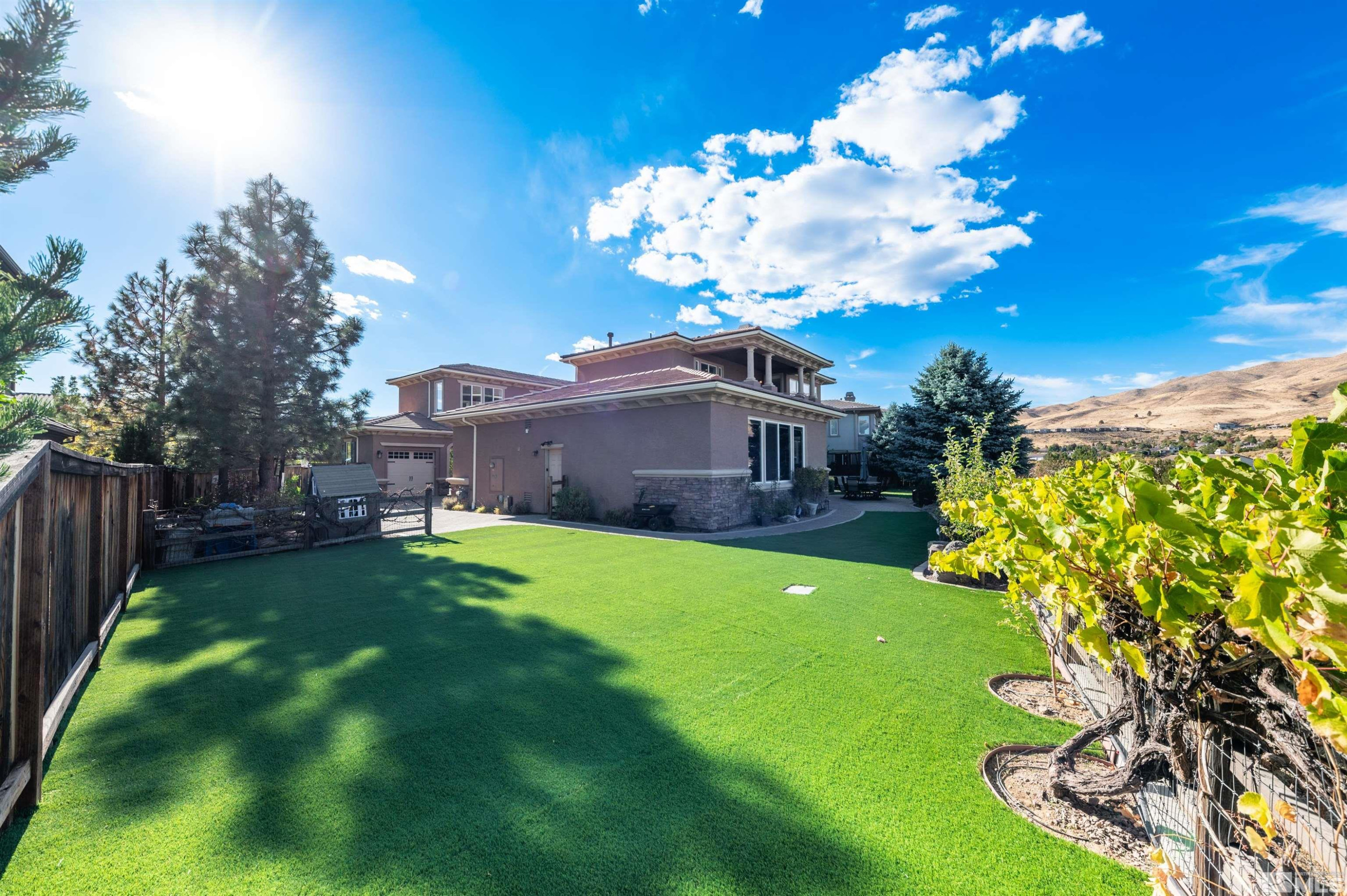 1880 Laurel Ridge Drive