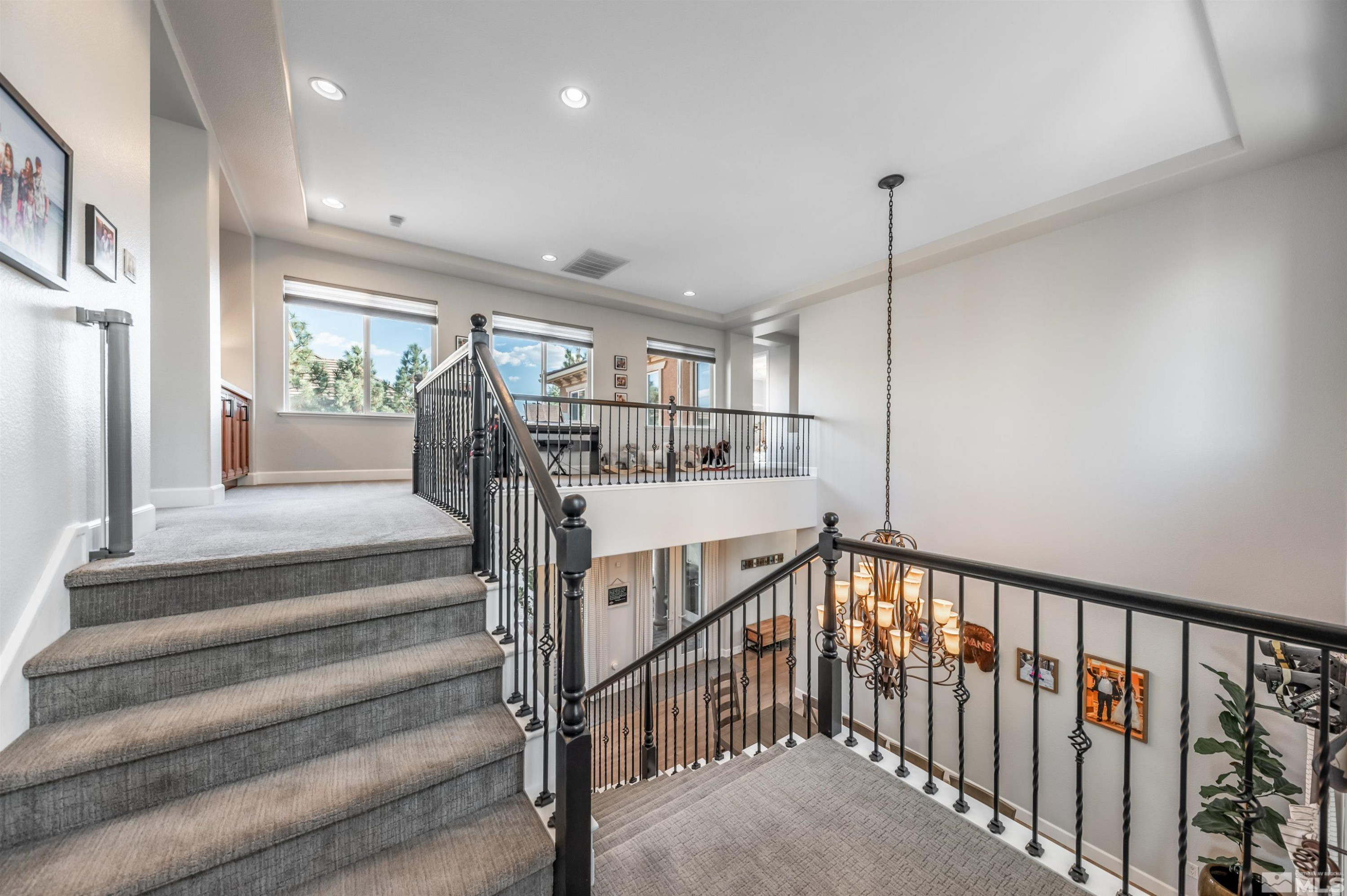 1880 Laurel Ridge Drive