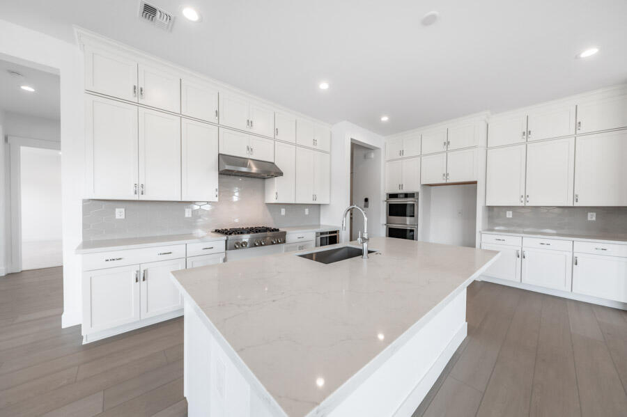 7301 American Queen Way Tavira 54