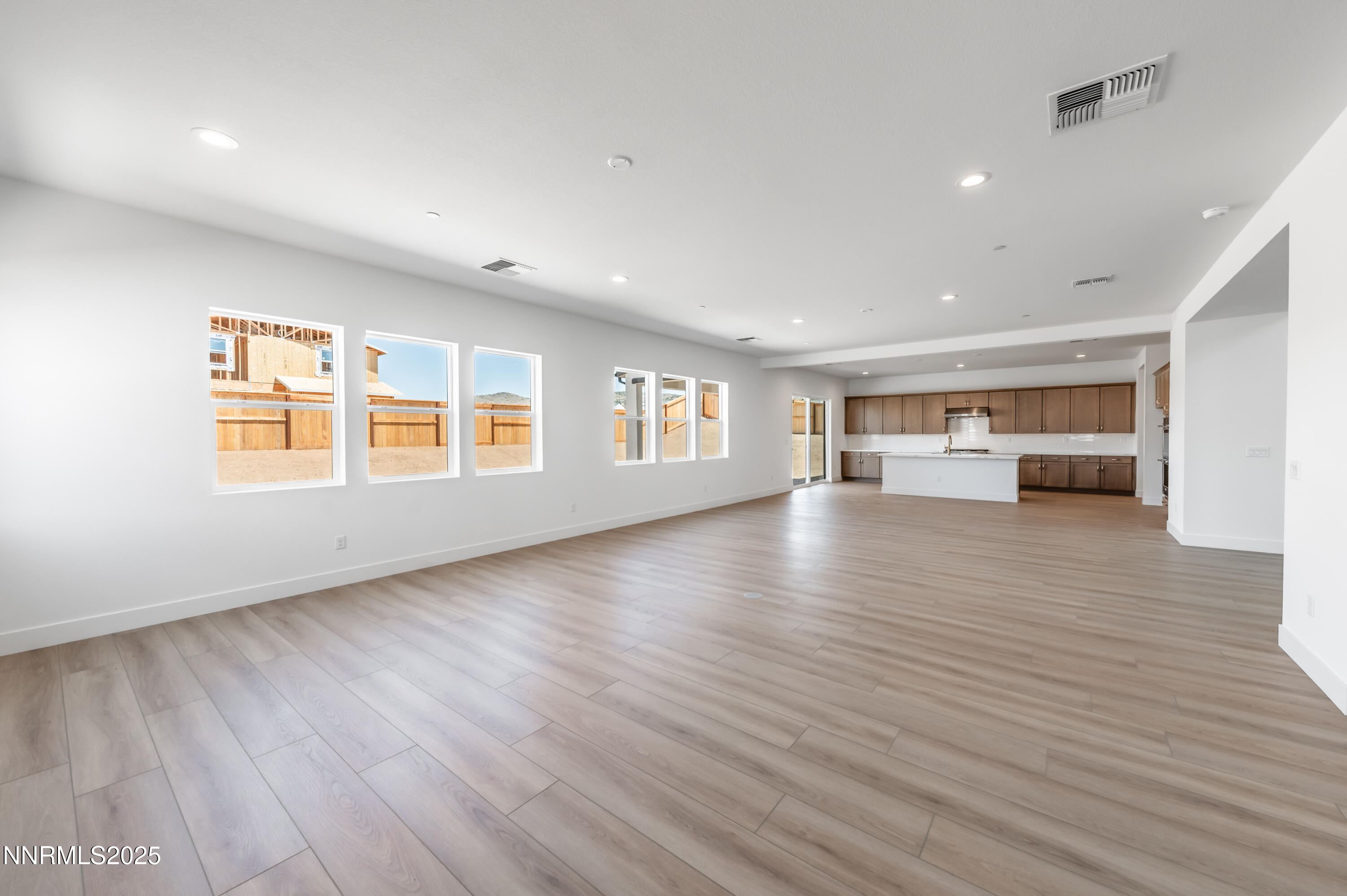 461 Hutchinson Drive, Magnolia 85
