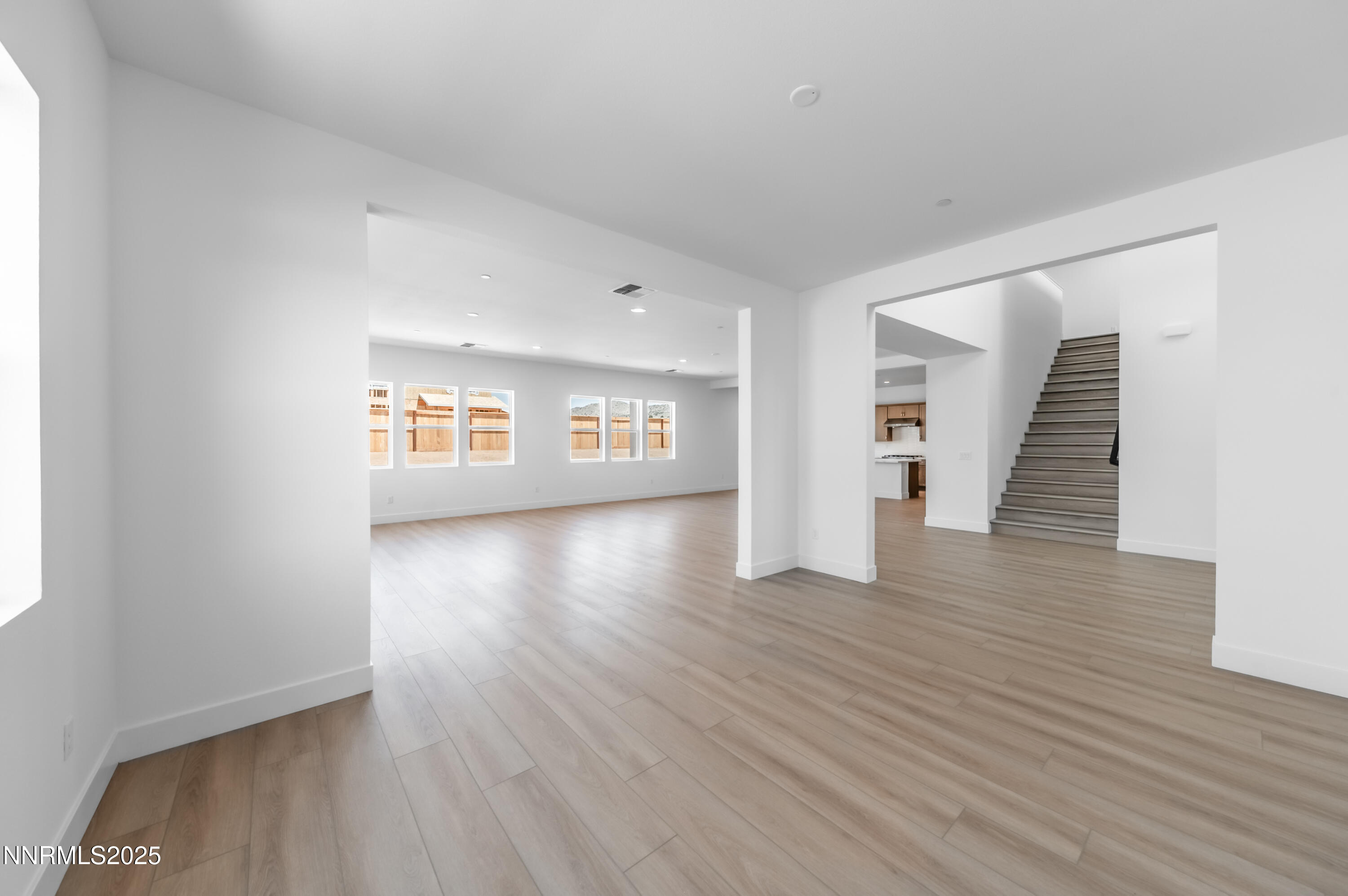 461 Hutchinson Drive, Magnolia 85