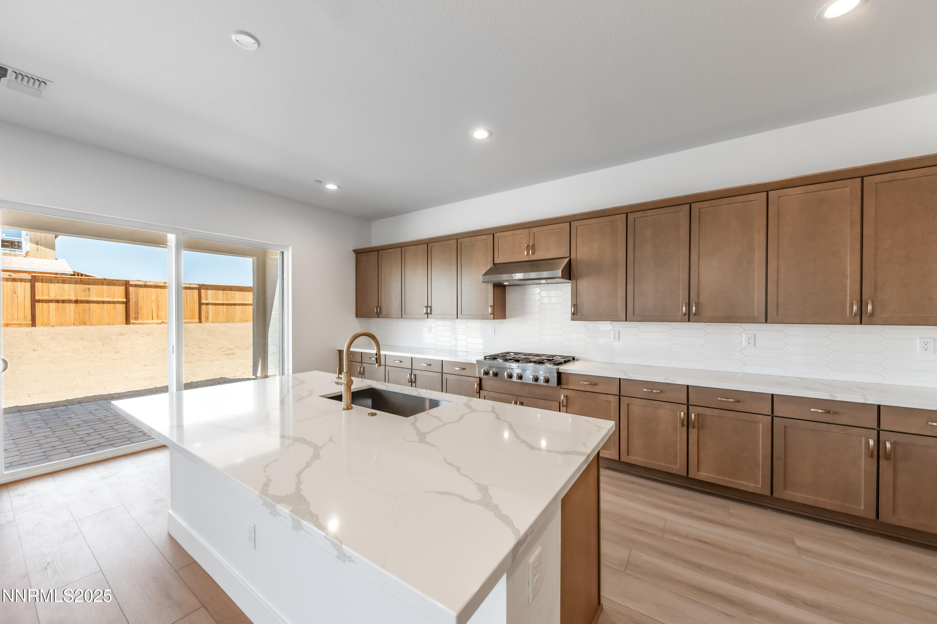 461 Hutchinson Drive, Magnolia 85