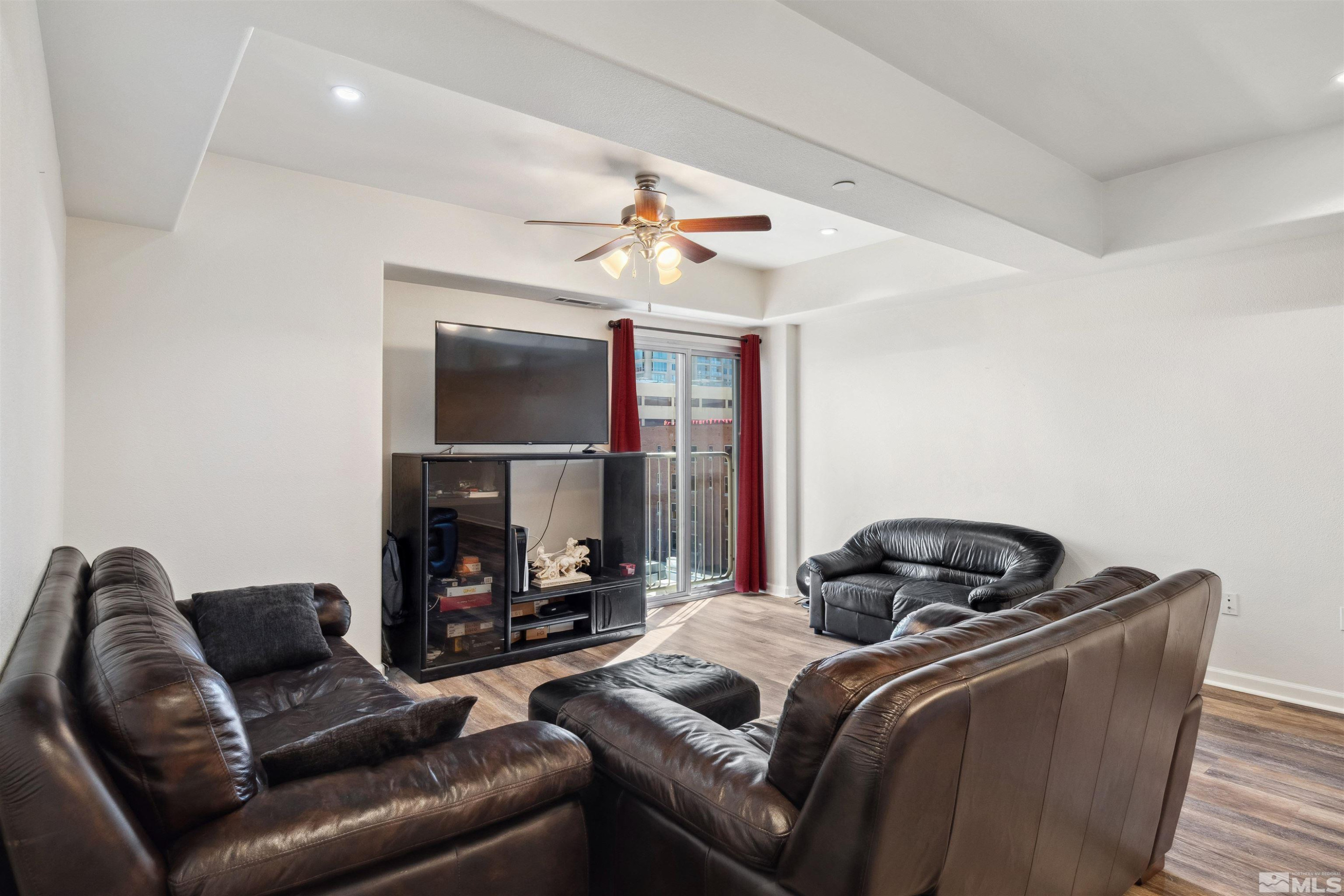 200 W 2nd Street 304