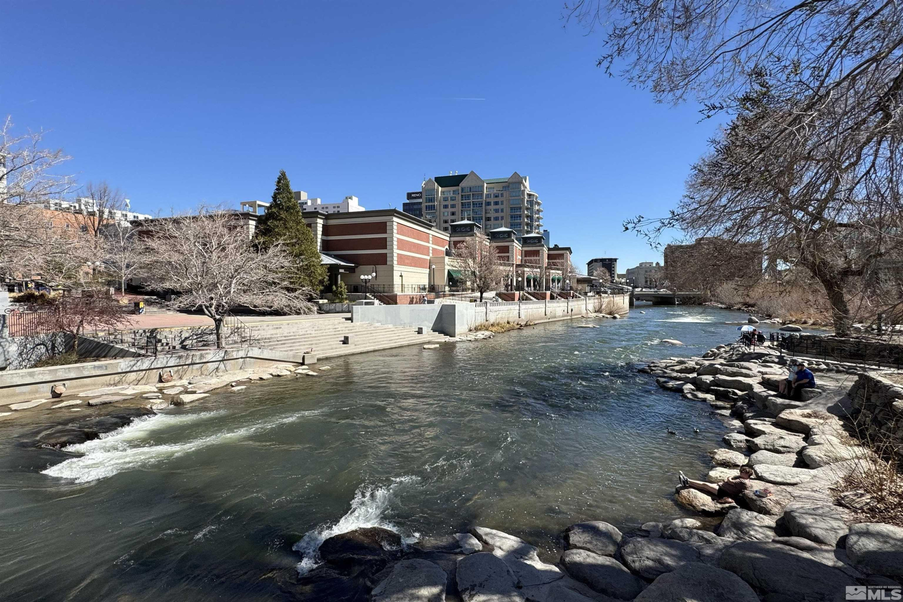 200 W 2nd Street 304