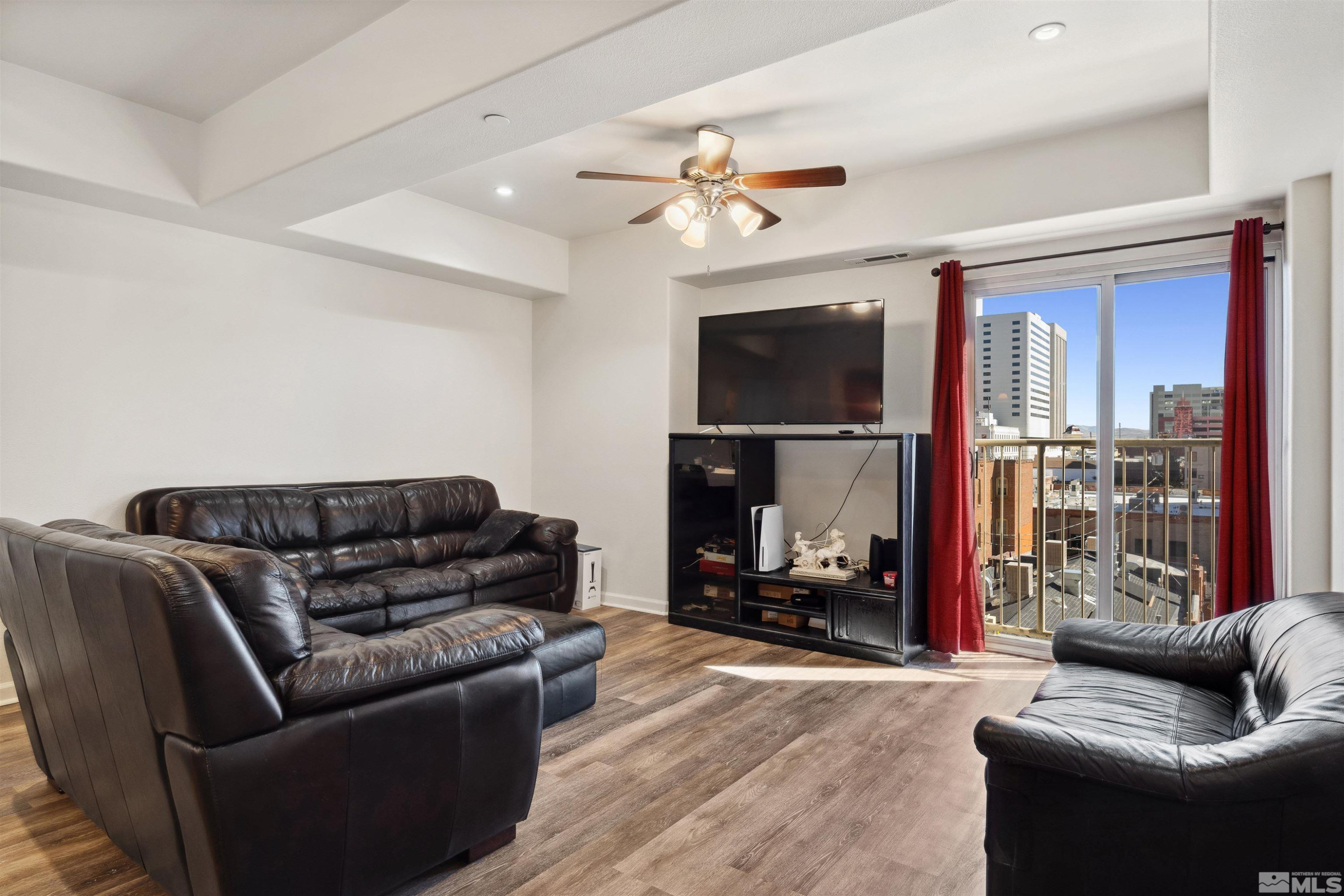 200 W 2nd Street 304