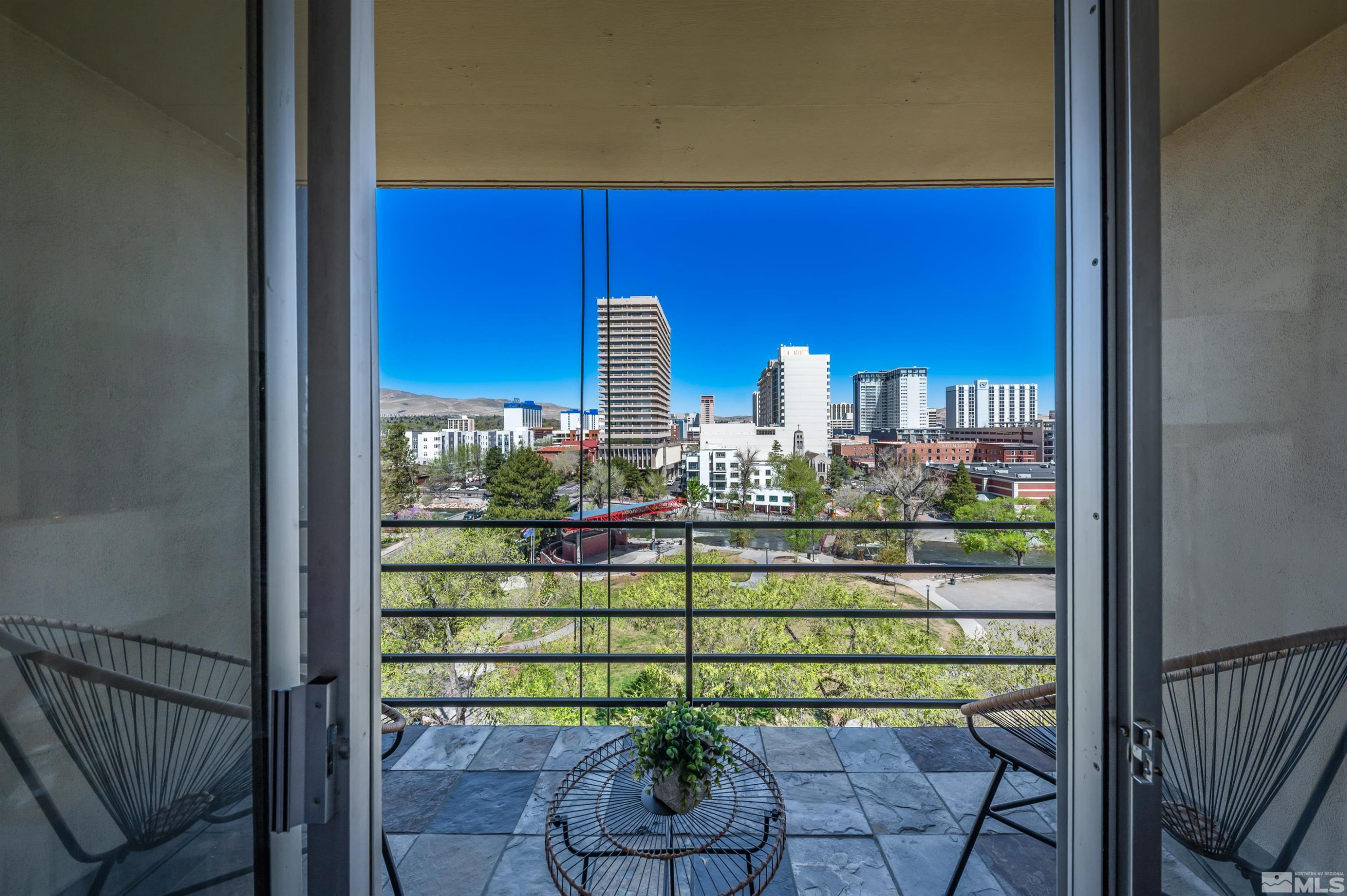 280 Island Avenue 904