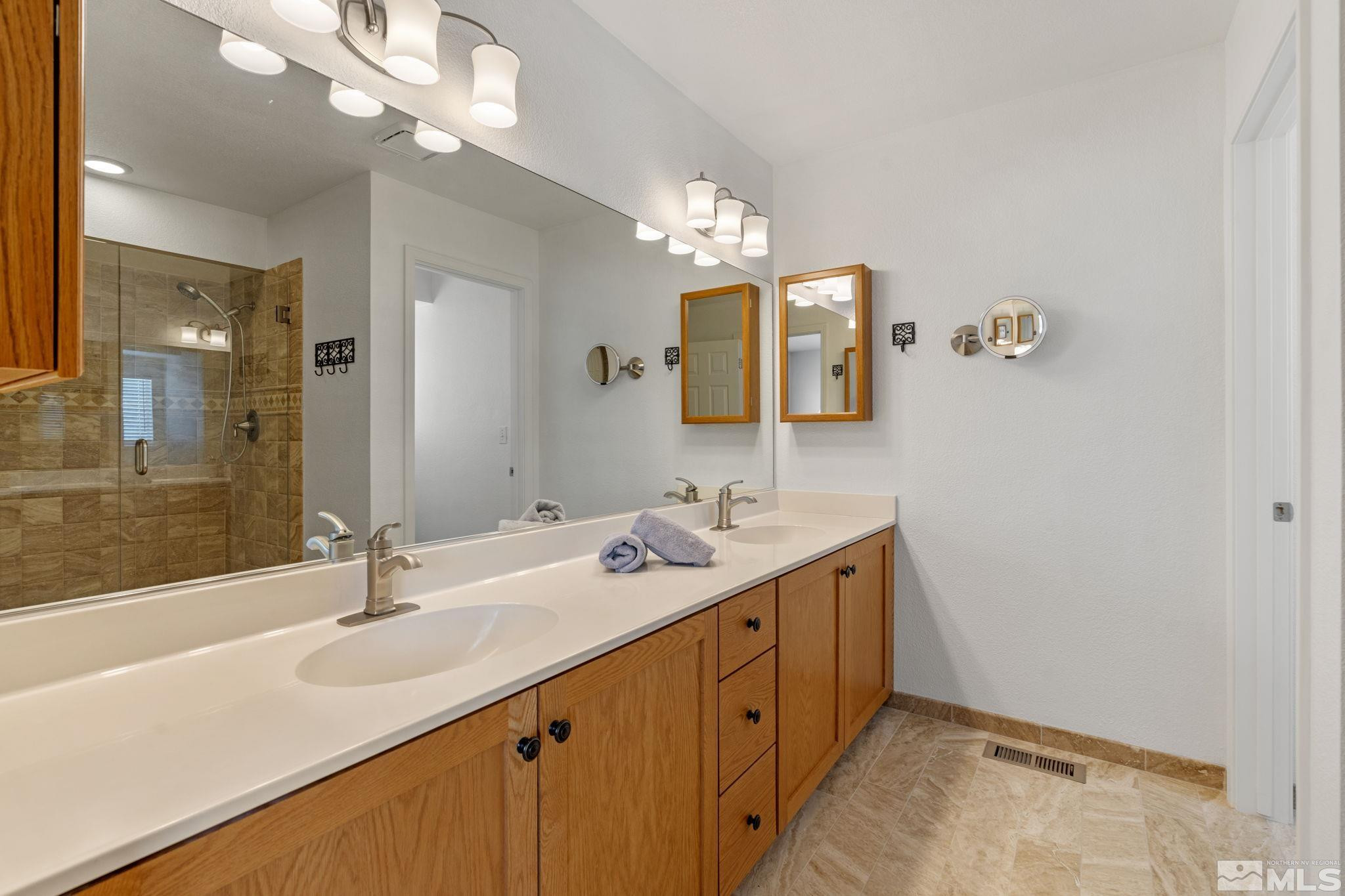 30 Moonbeam Court