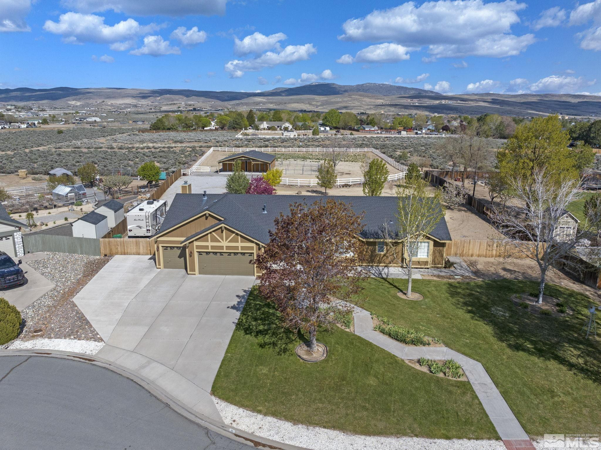 30 Moonbeam Court