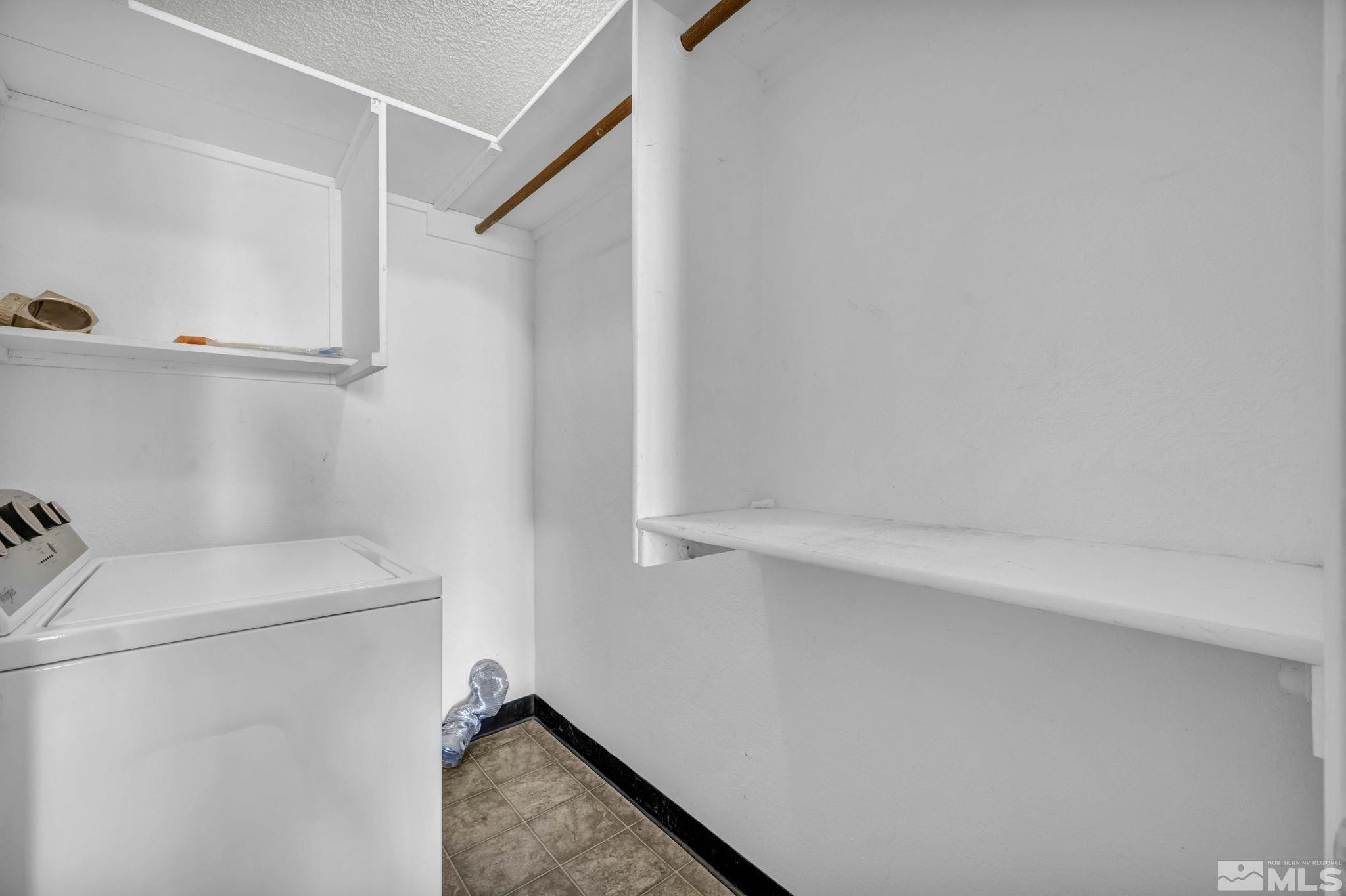 3939 Clear Acre Lane, 230
