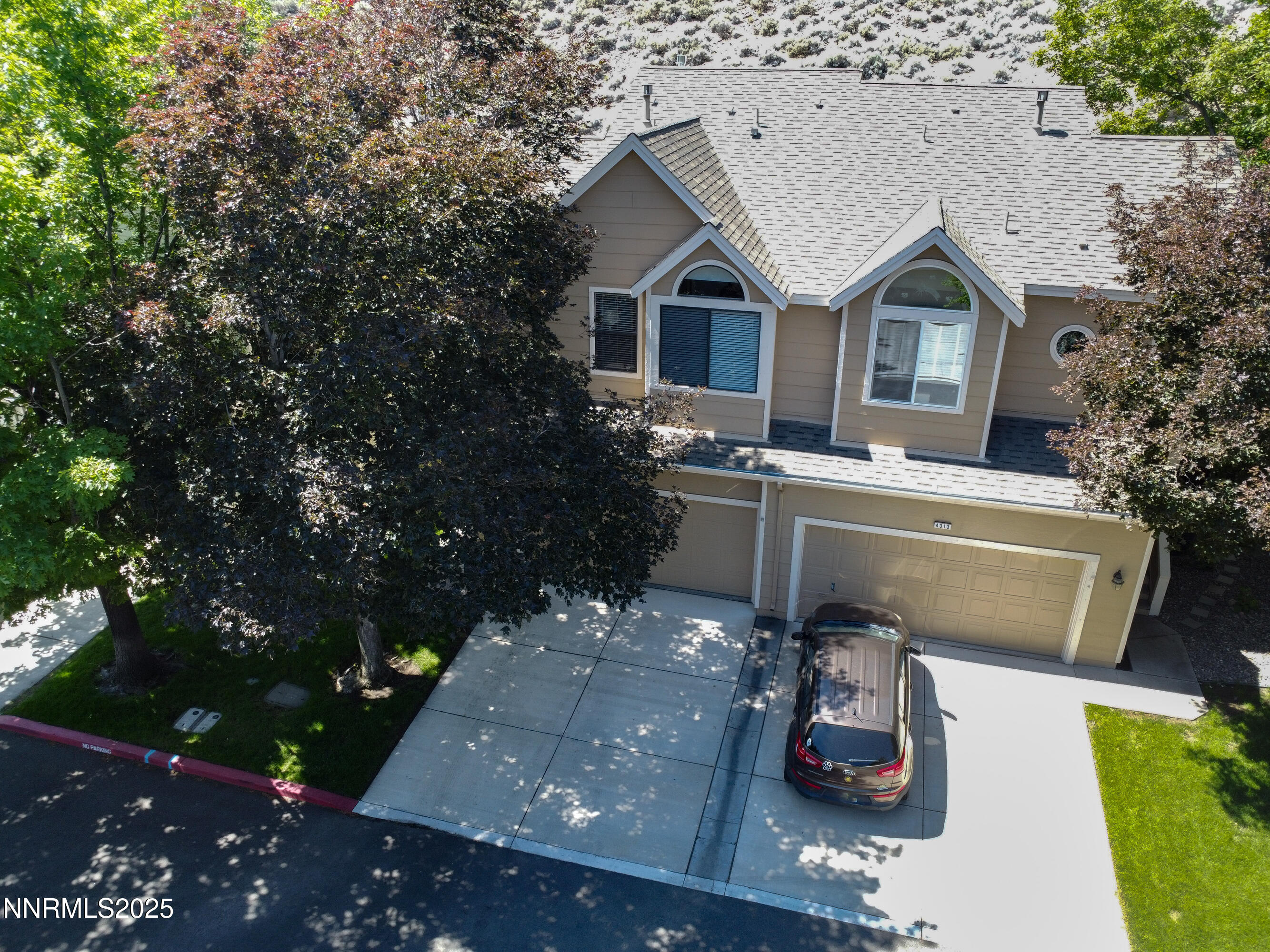 4315 Leeward Lane