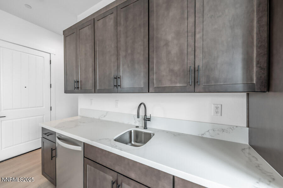 2940 Murrelet Way Cinnamon 83