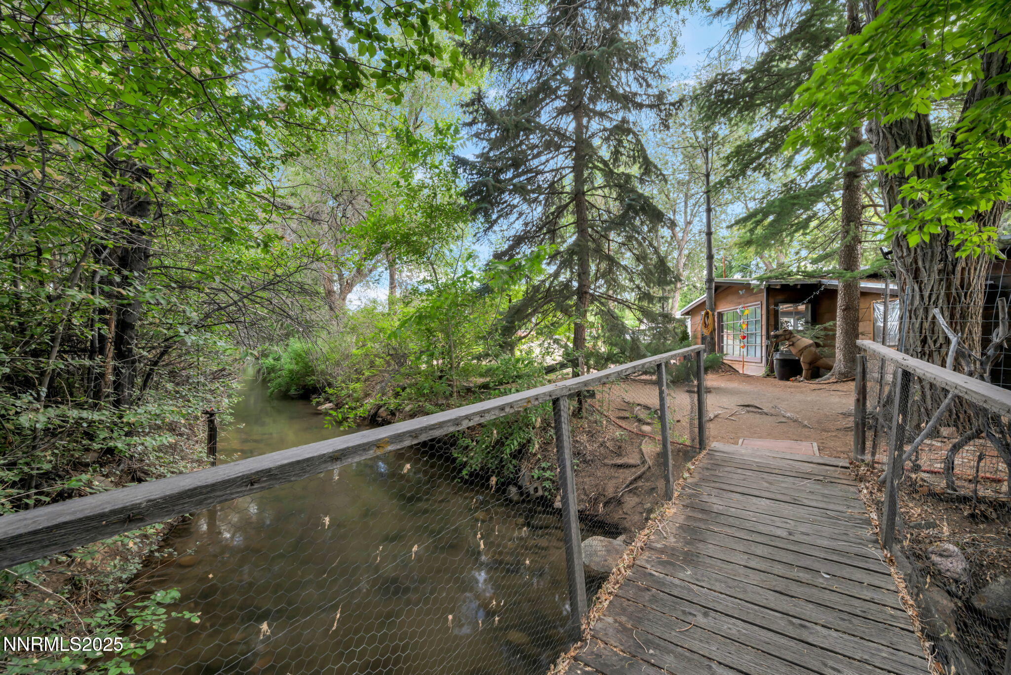 2455 W Plumb Lane