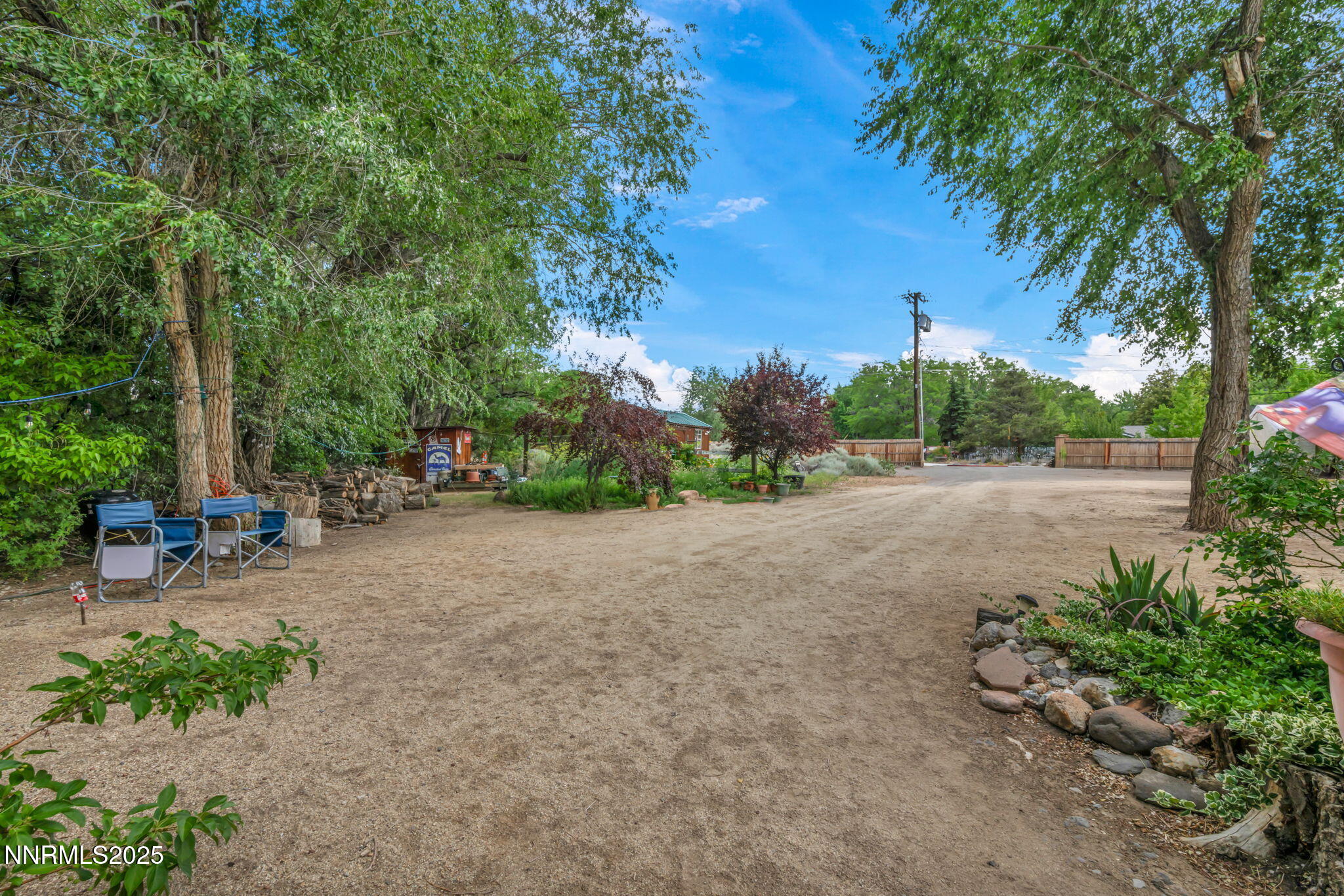 2455 W Plumb Lane