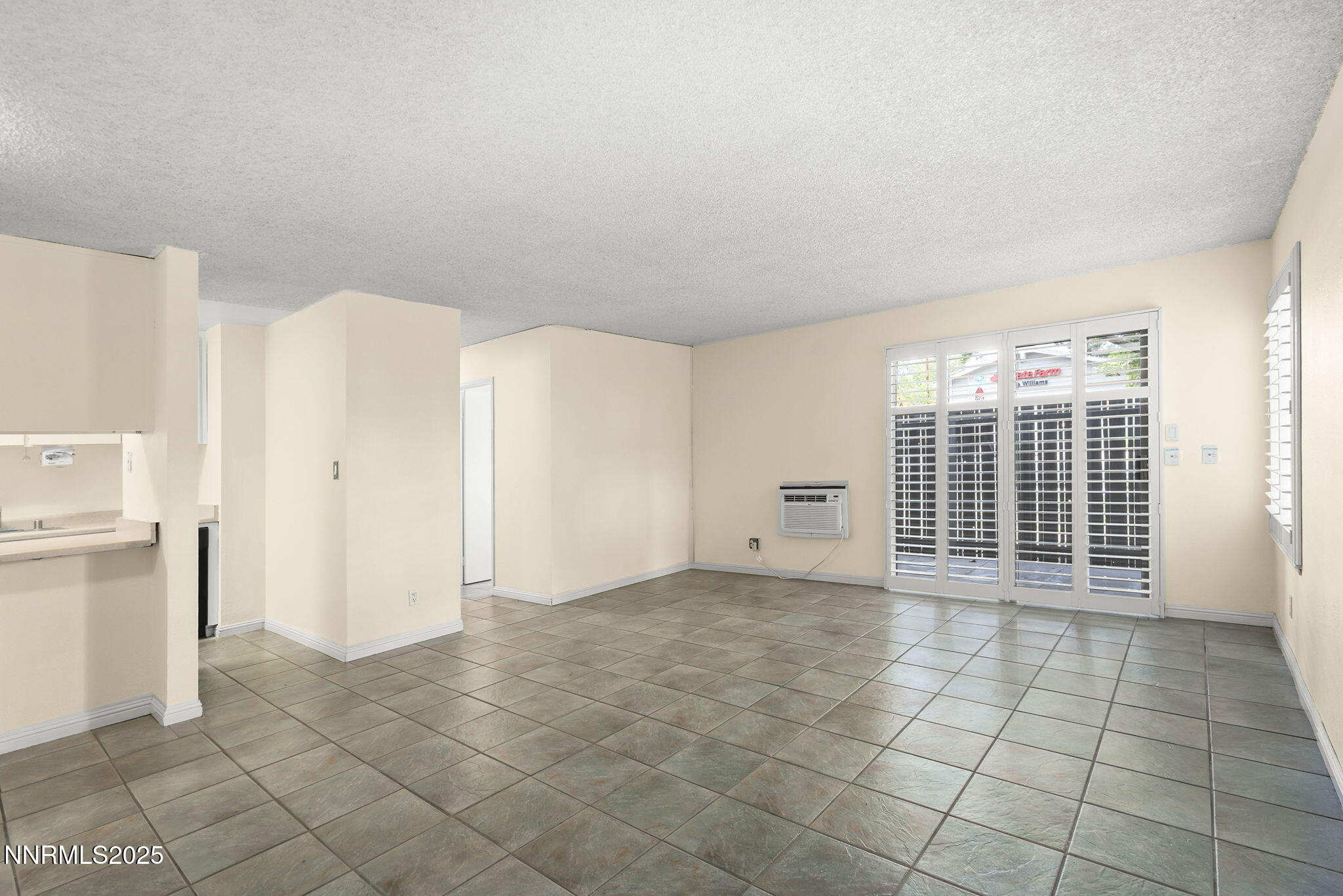 2450 Lymbery Street 105