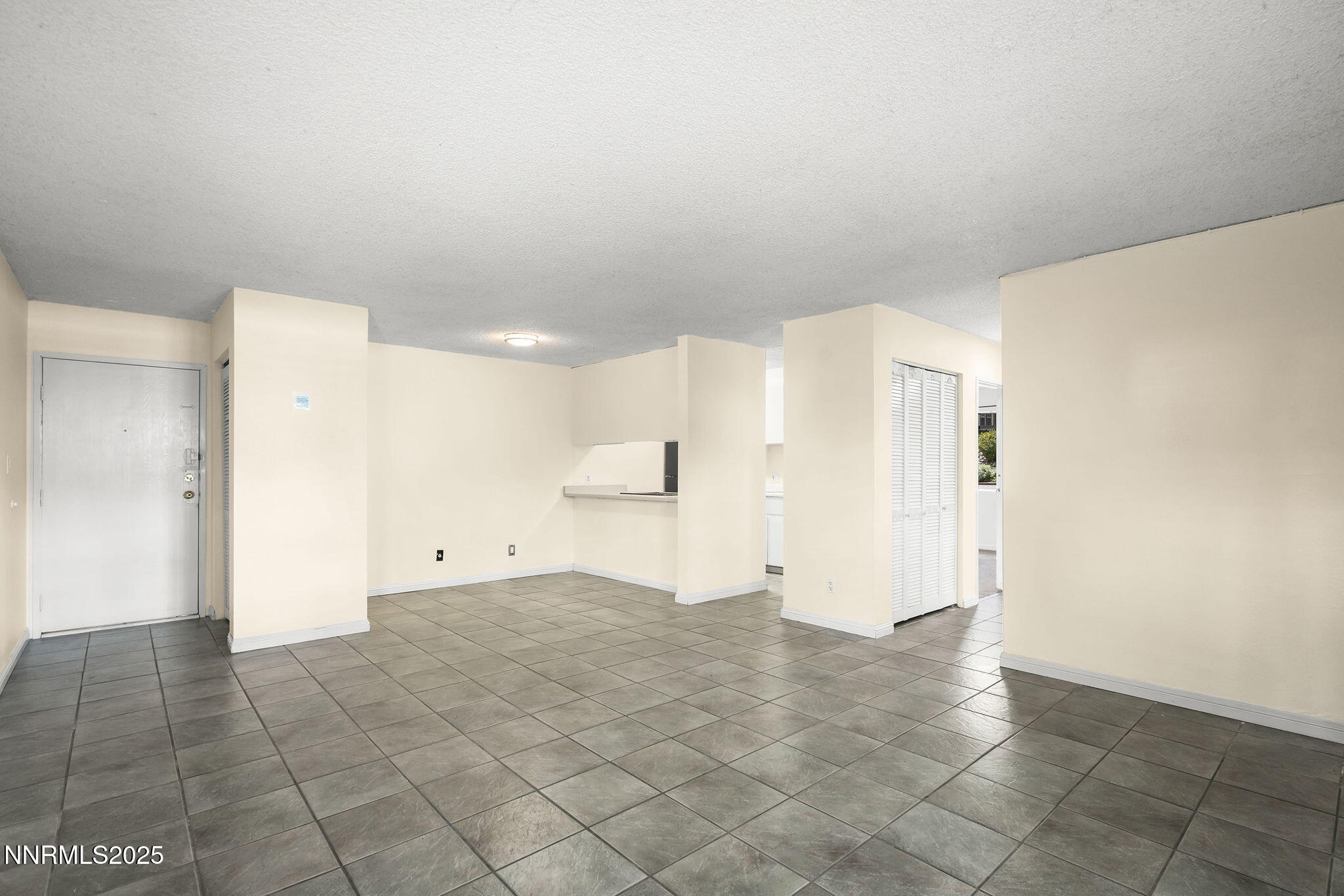 2450 Lymbery Street 105