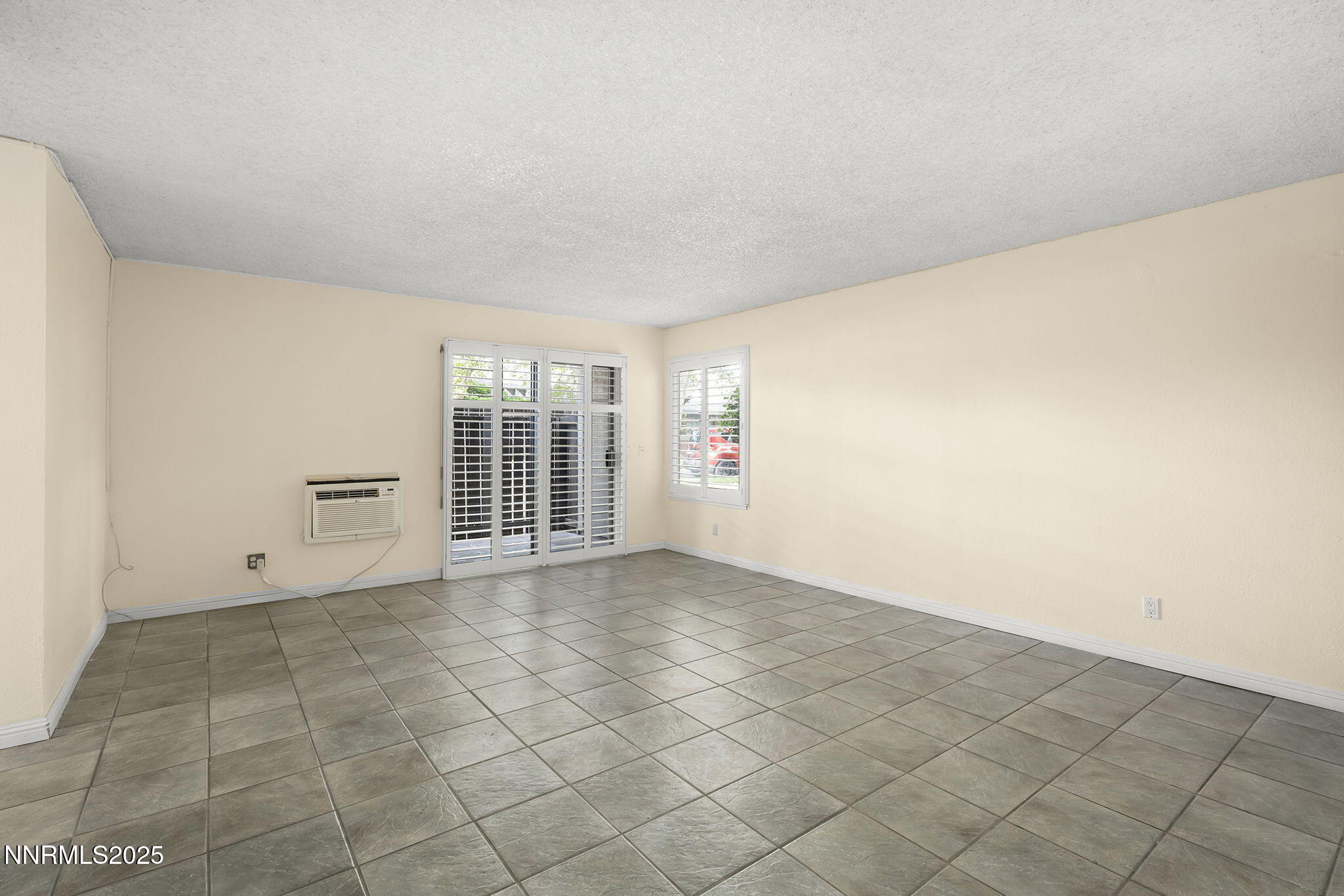 2450 Lymbery Street 105