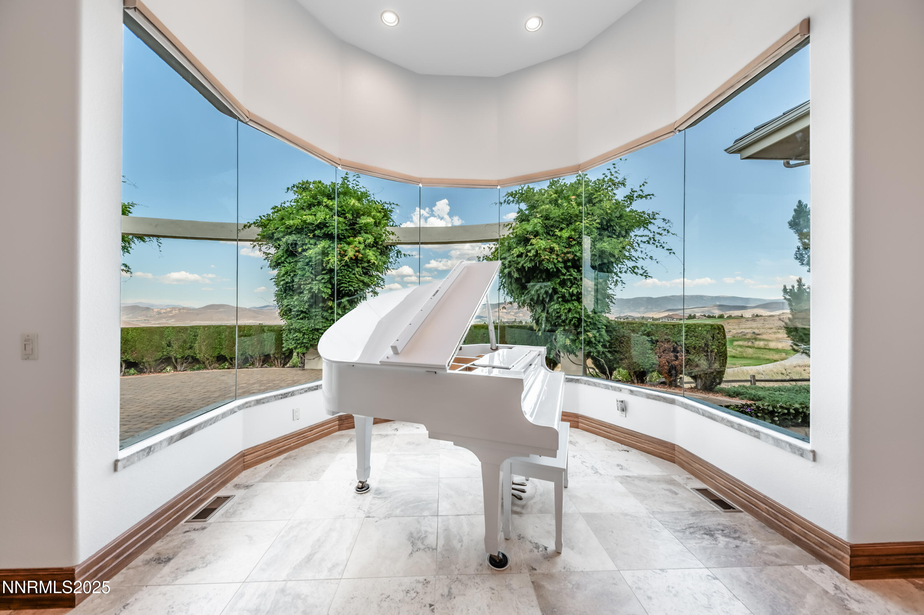 1138 Eagle Vista Court