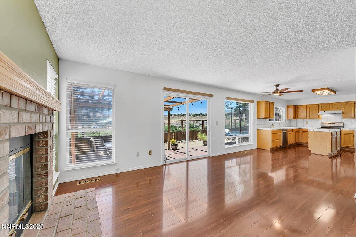 4642 Canyon Ridge Lane