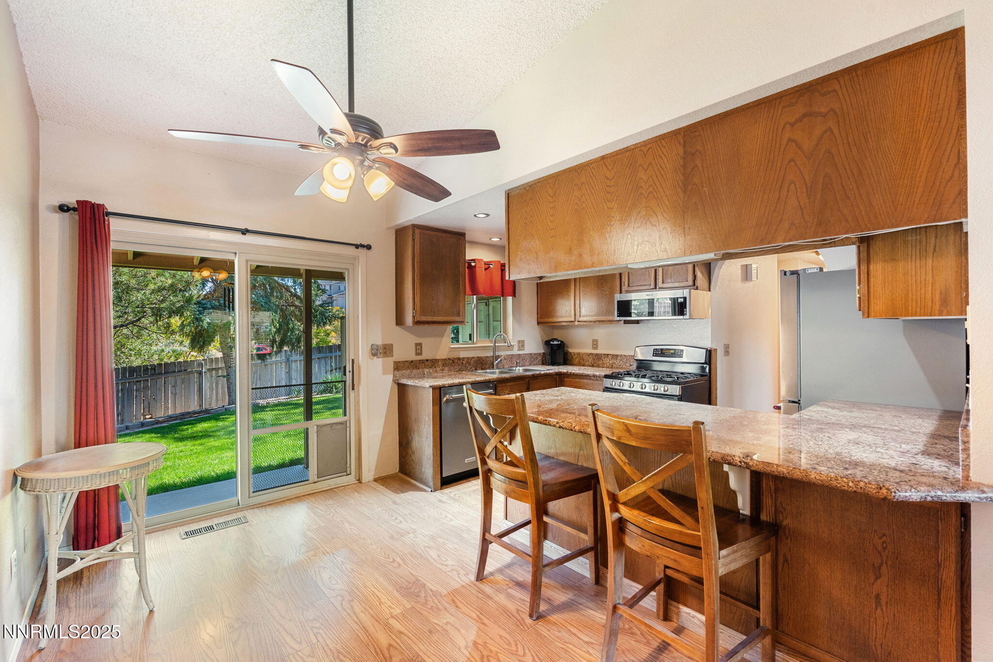 8678 Strutter Way