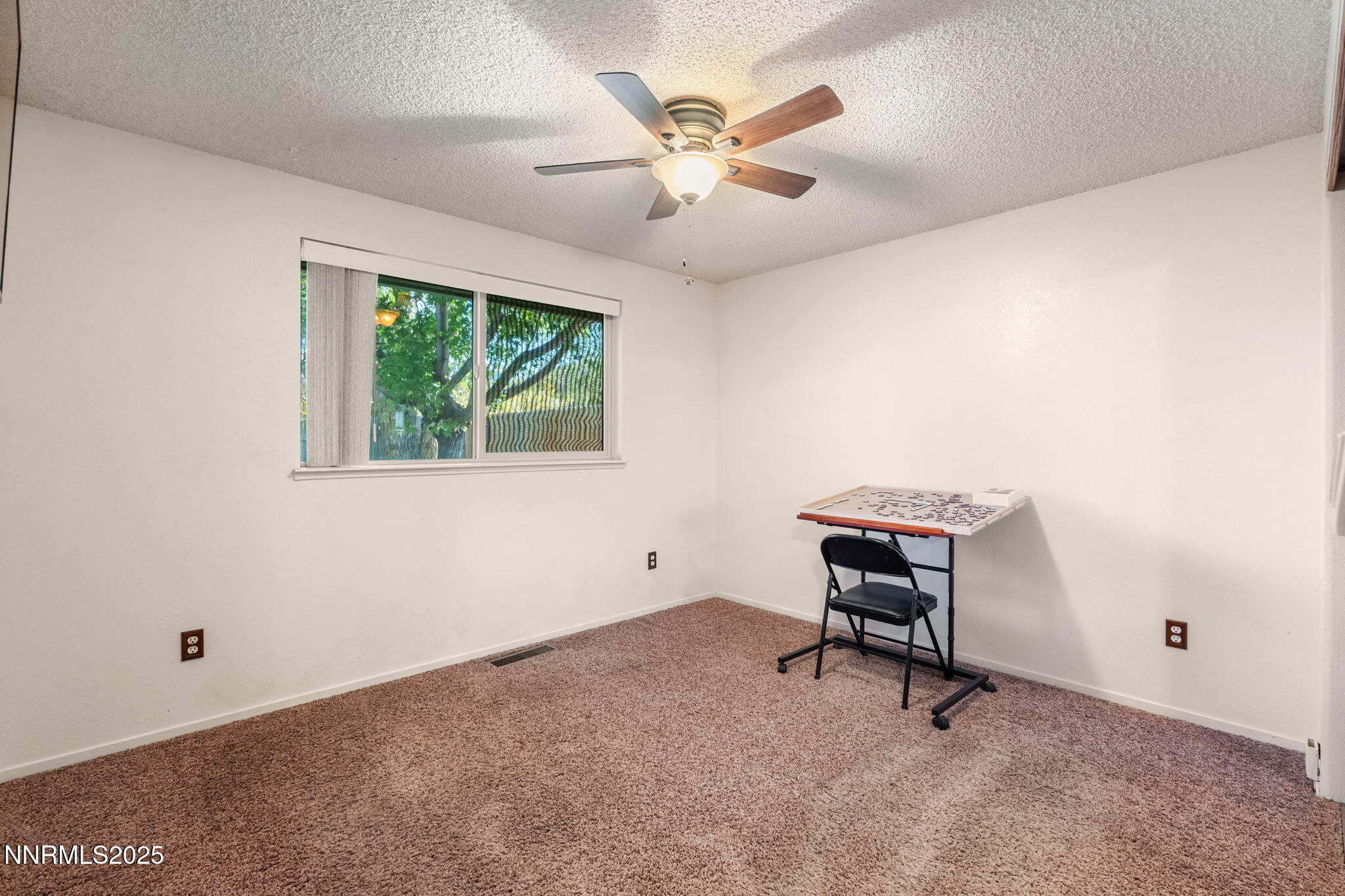8678 Strutter Way