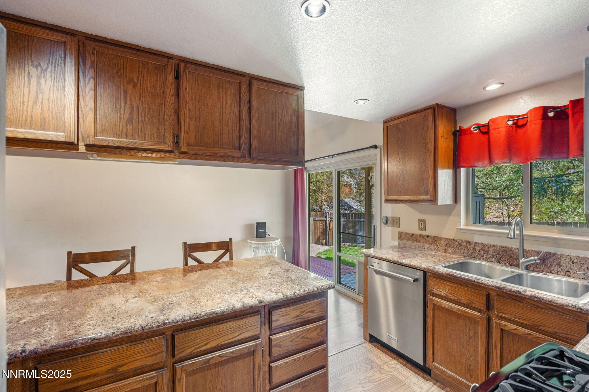 8678 Strutter Way