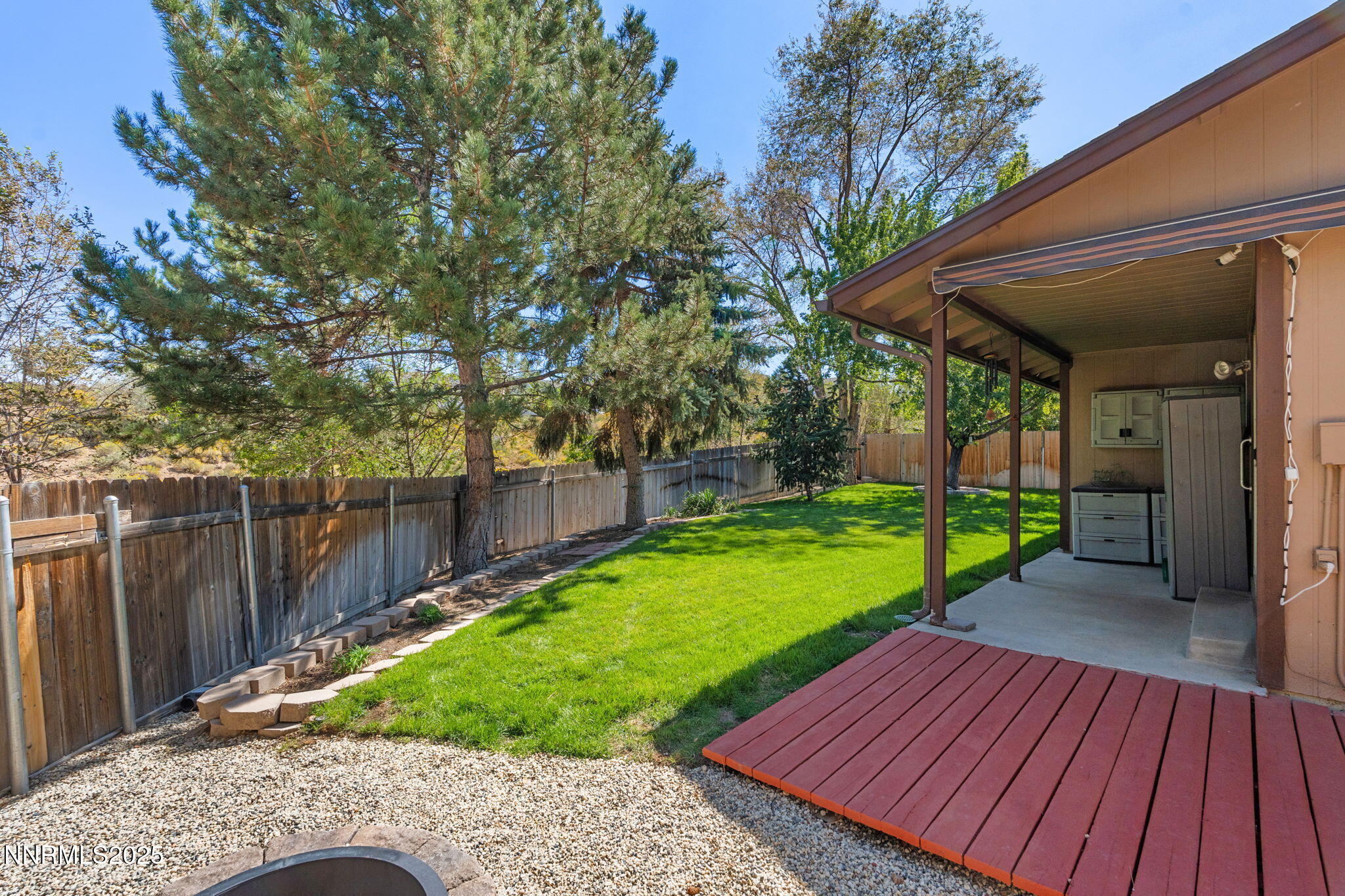 8678 Strutter Way