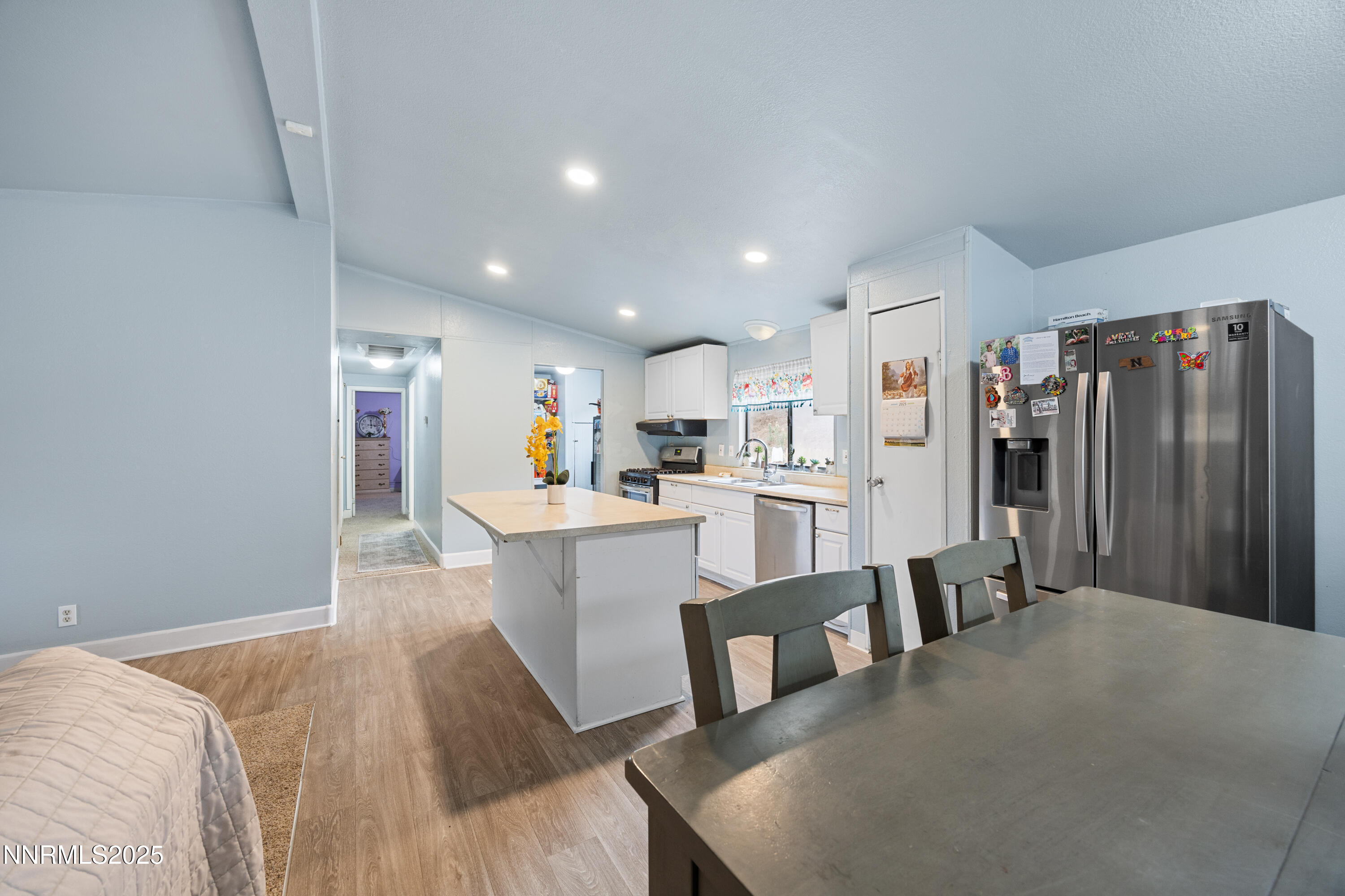 2735 Daffodil Way