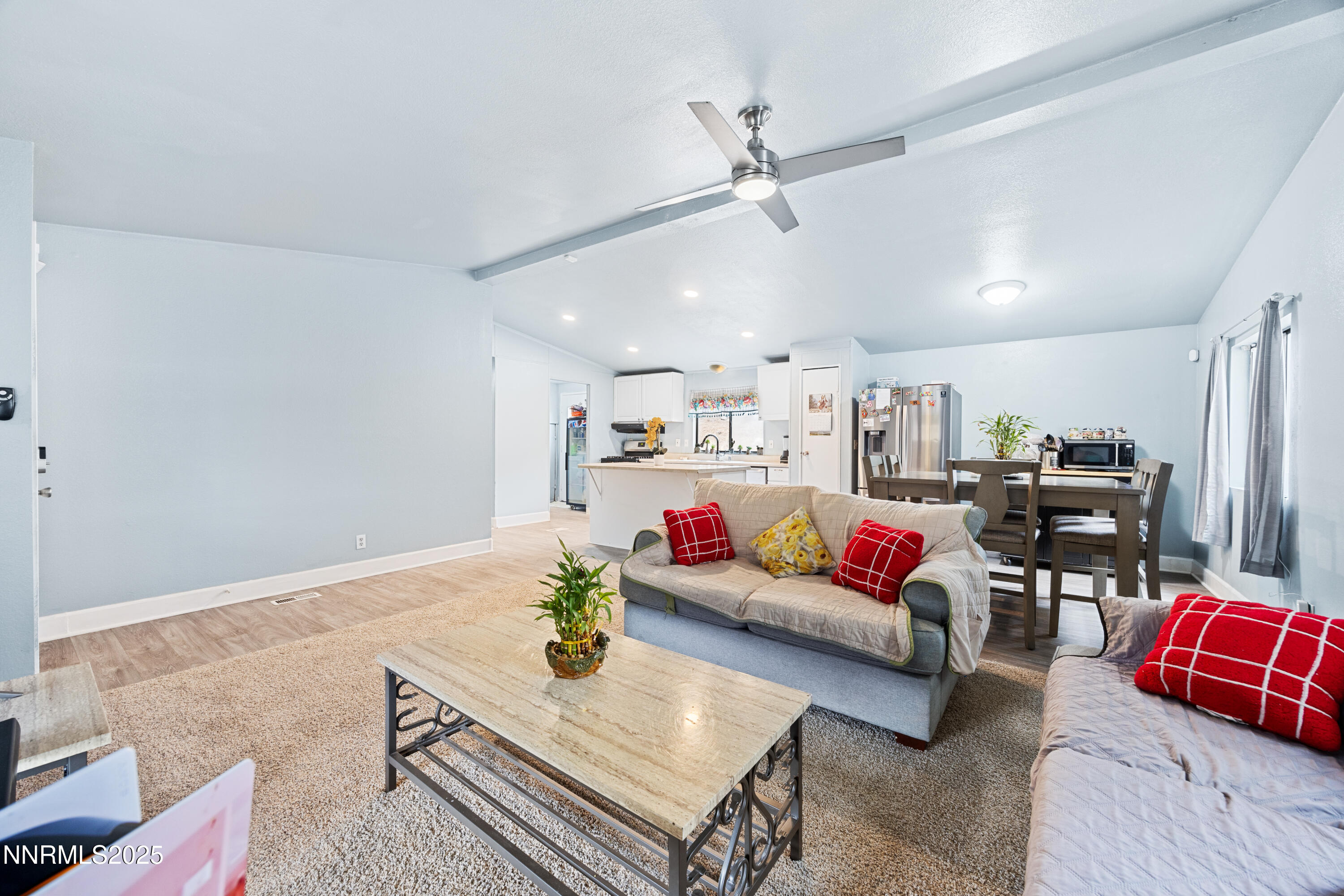 2735 Daffodil Way