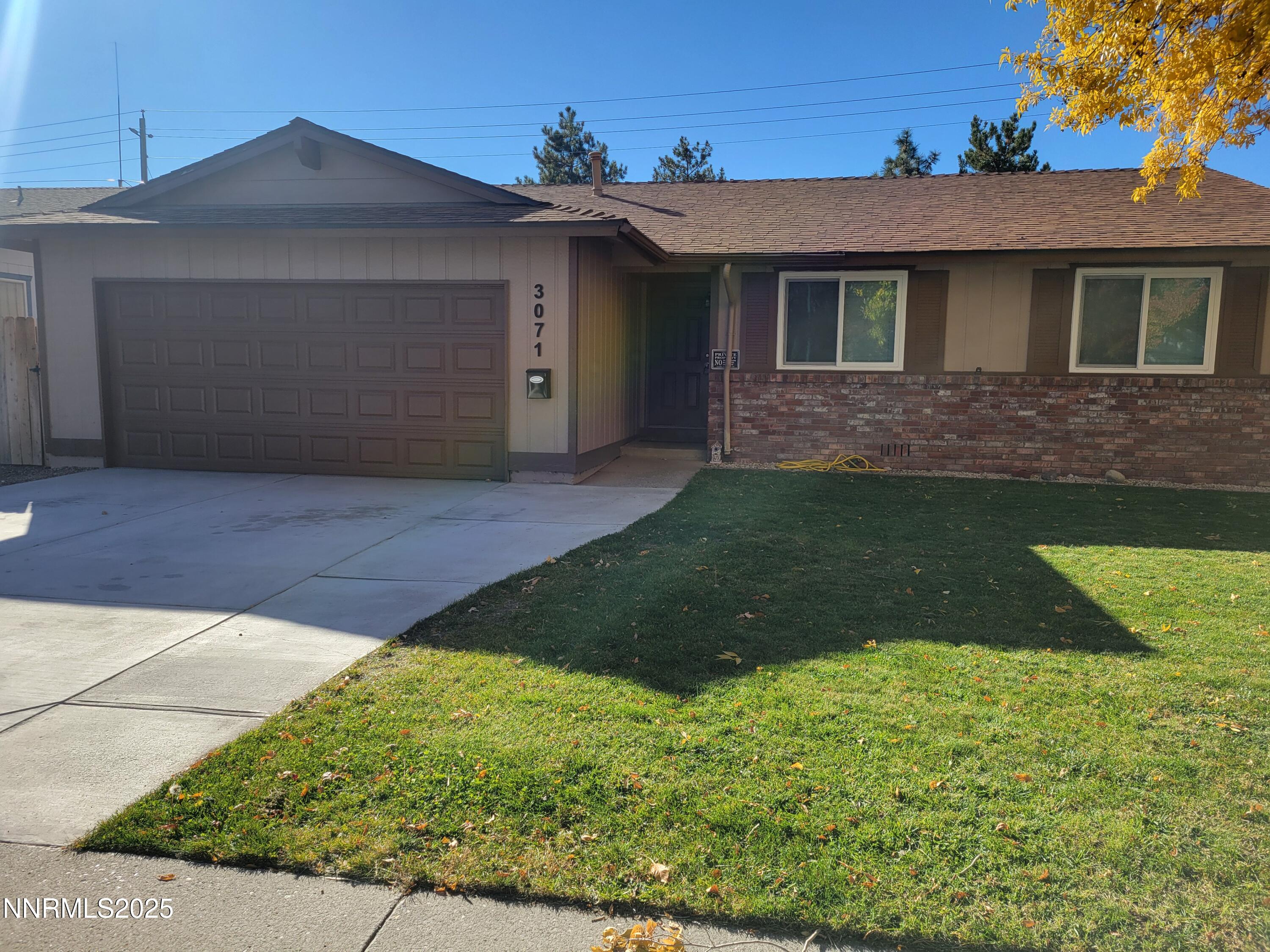 3071 Meadowlands Drive