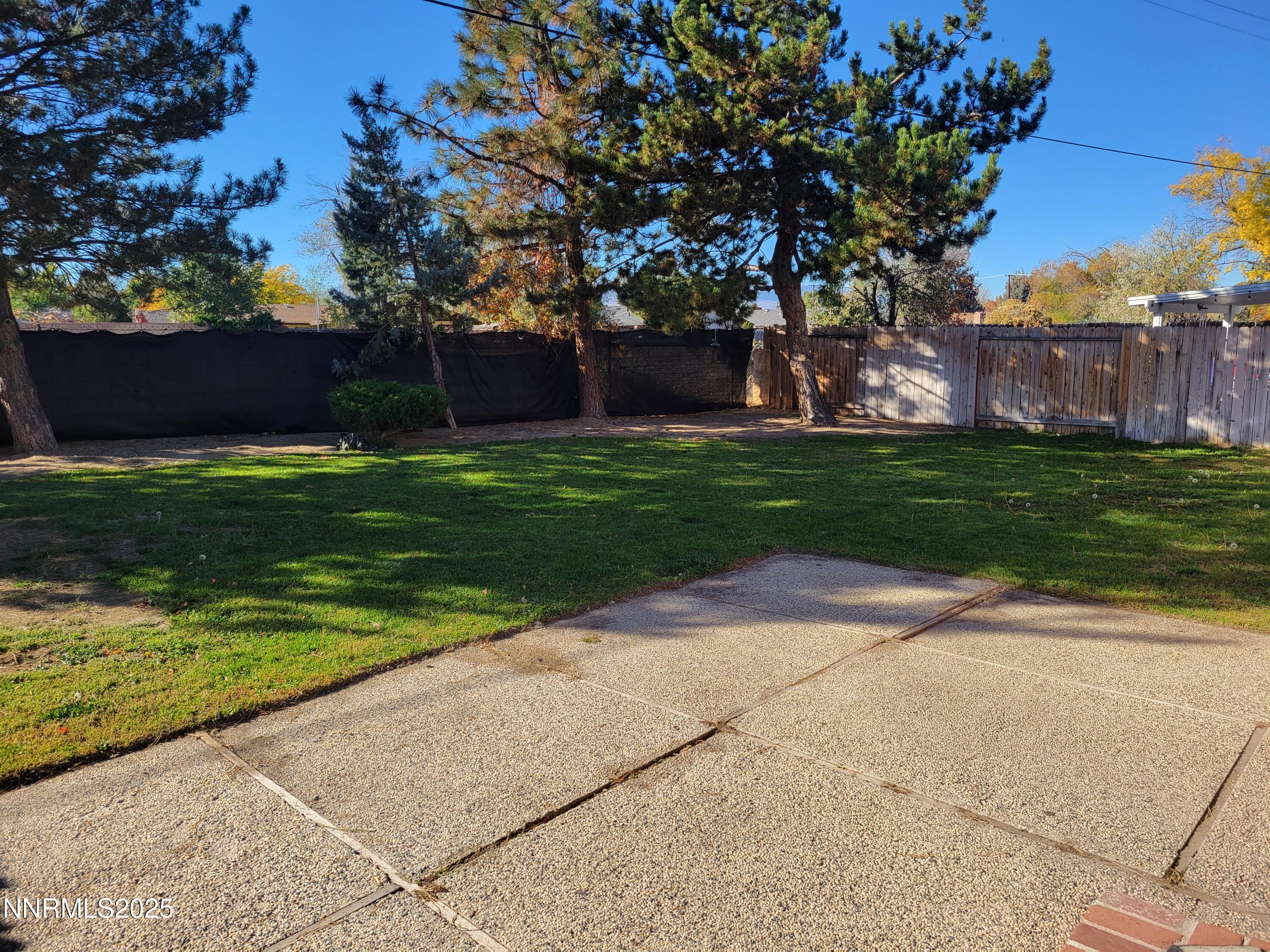 3071 Meadowlands Drive