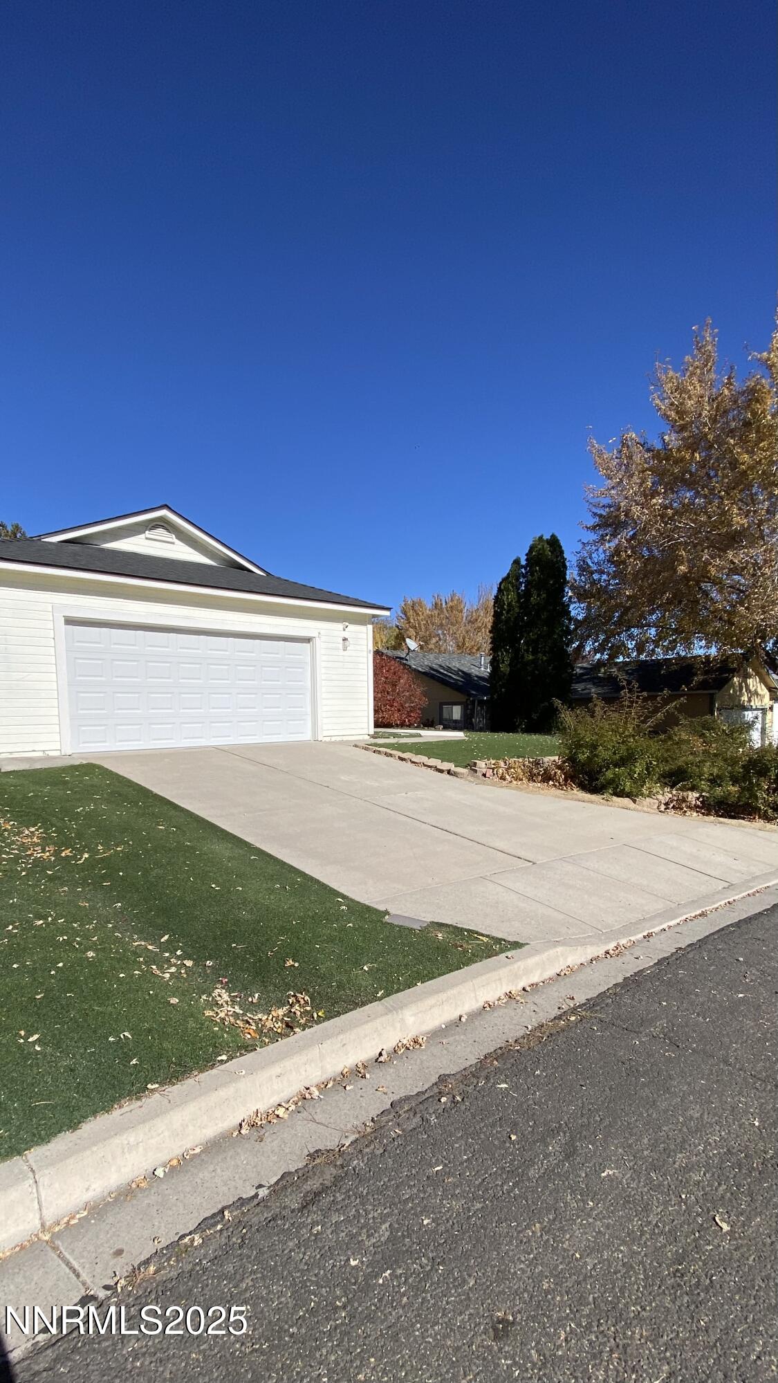 7395 Lindsey Lane