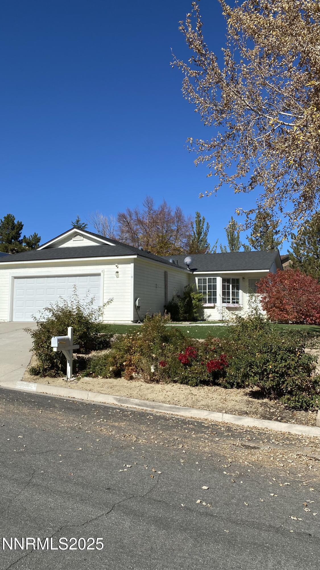 7395 Lindsey Lane