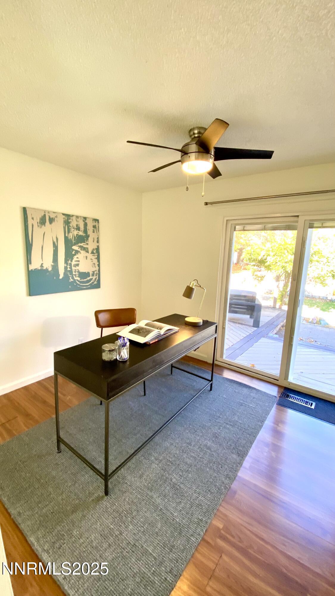 7395 Lindsey Lane