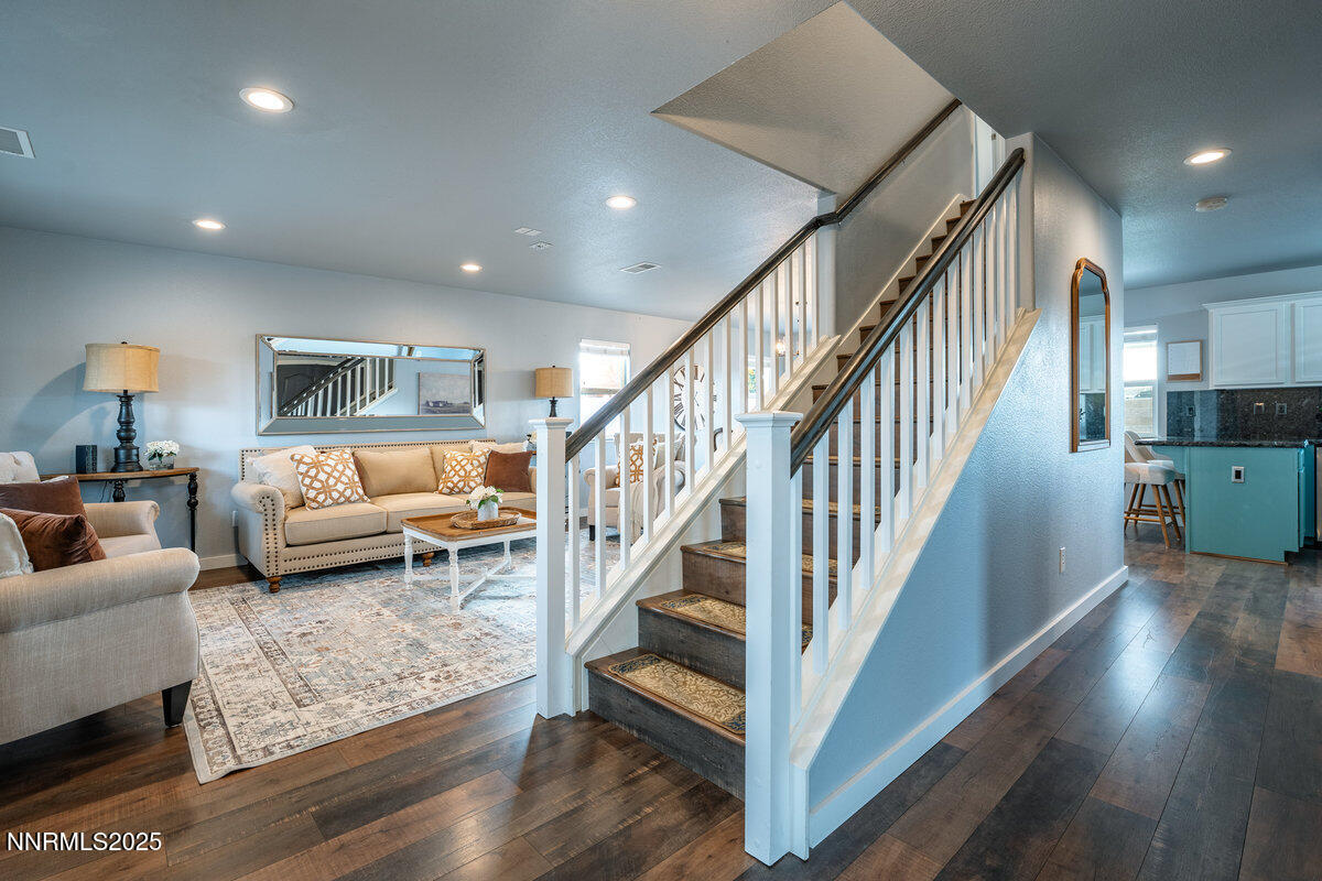 1378 Pin Oak Drive