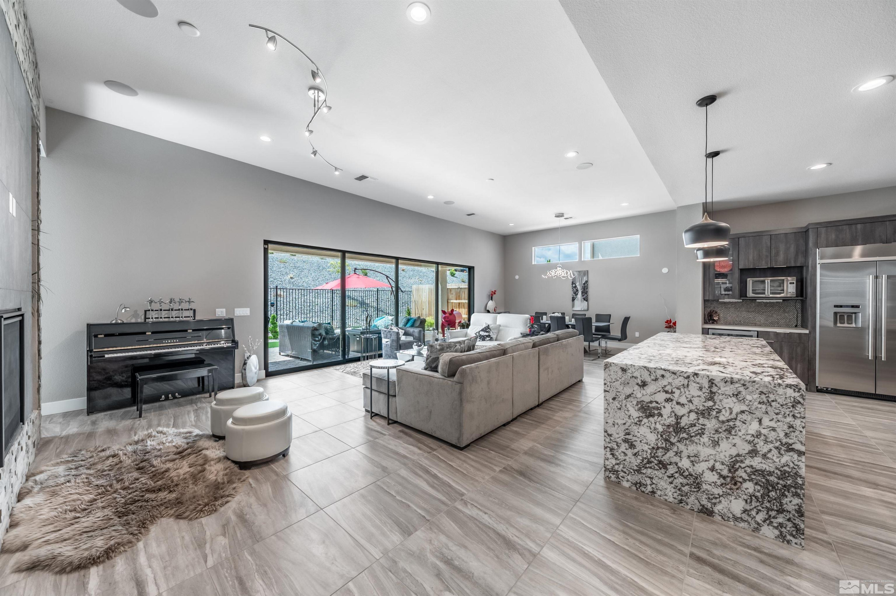 3028 Amethyst Hills Drive