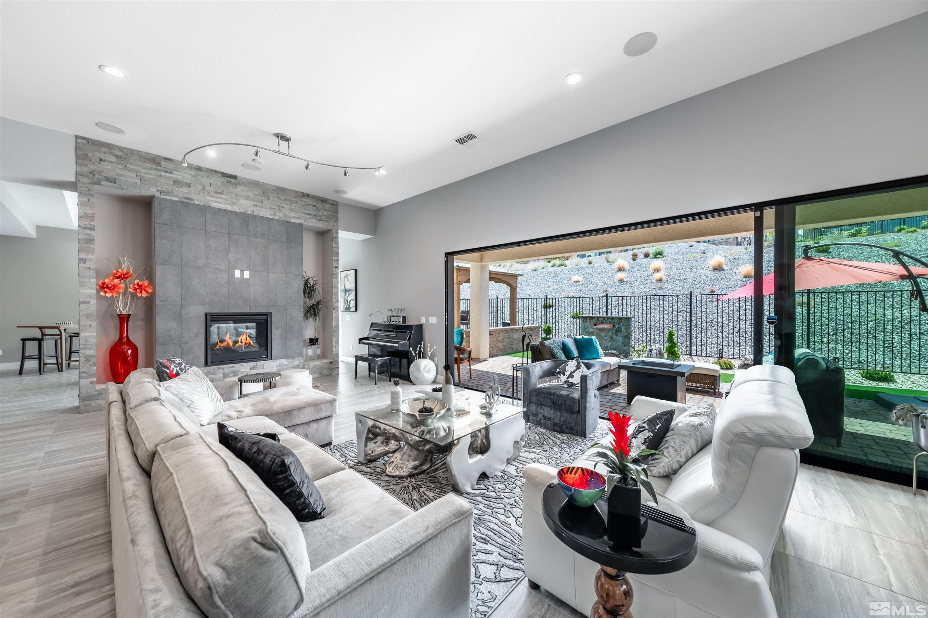 3028 Amethyst Hills Drive