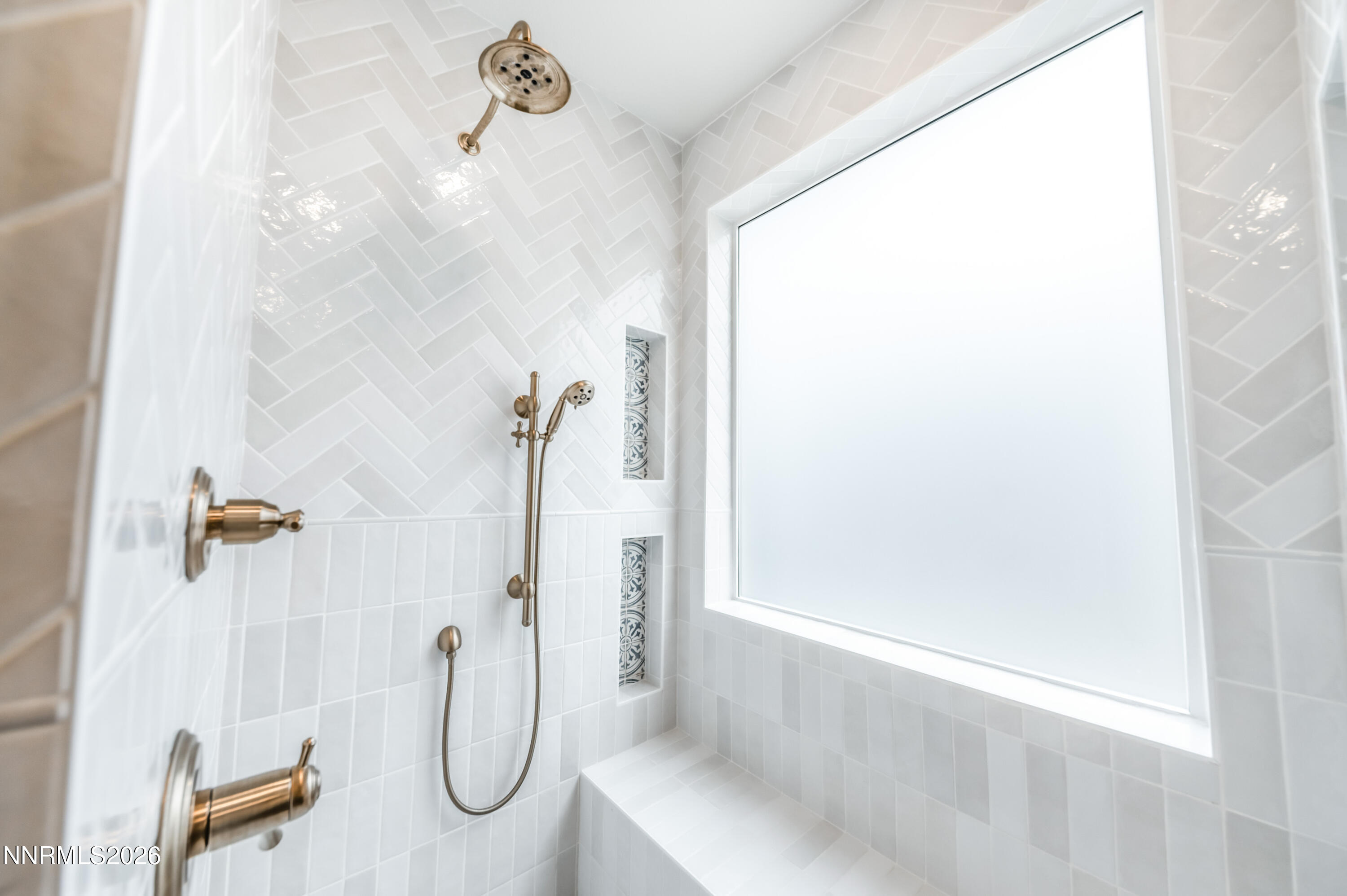 7705 Peavine Shadow Court