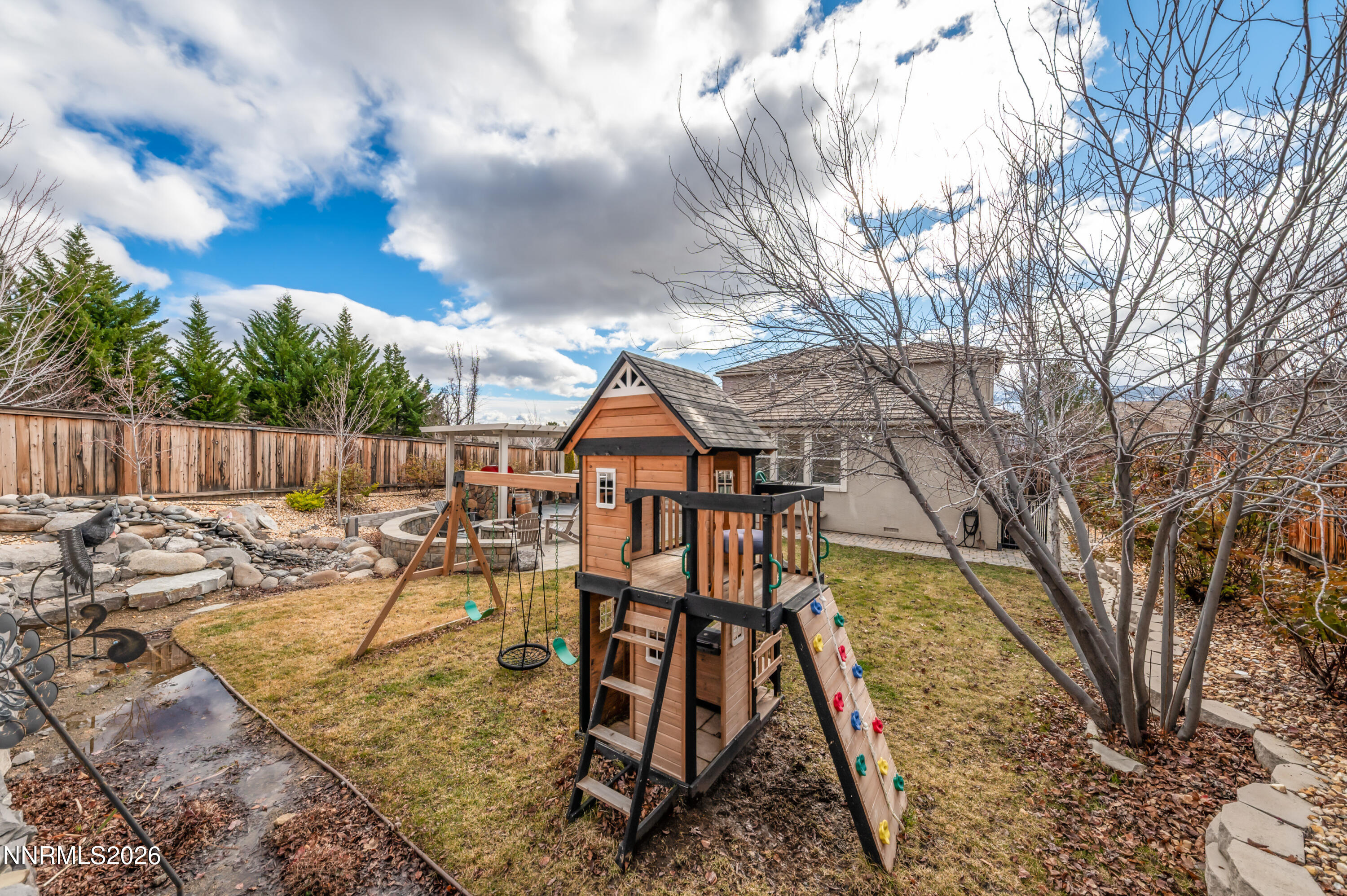 7705 Peavine Shadow Court