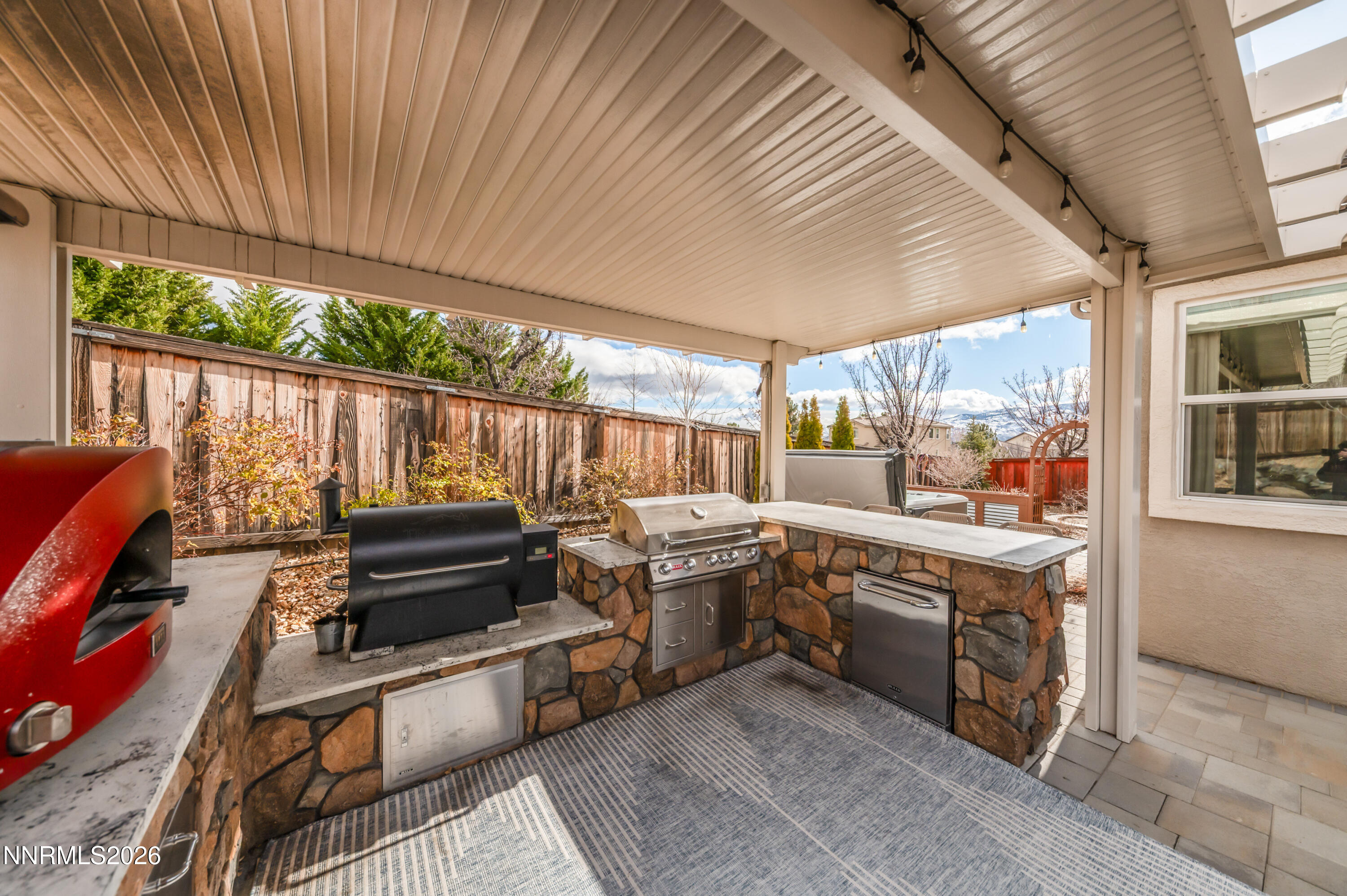 7705 Peavine Shadow Court