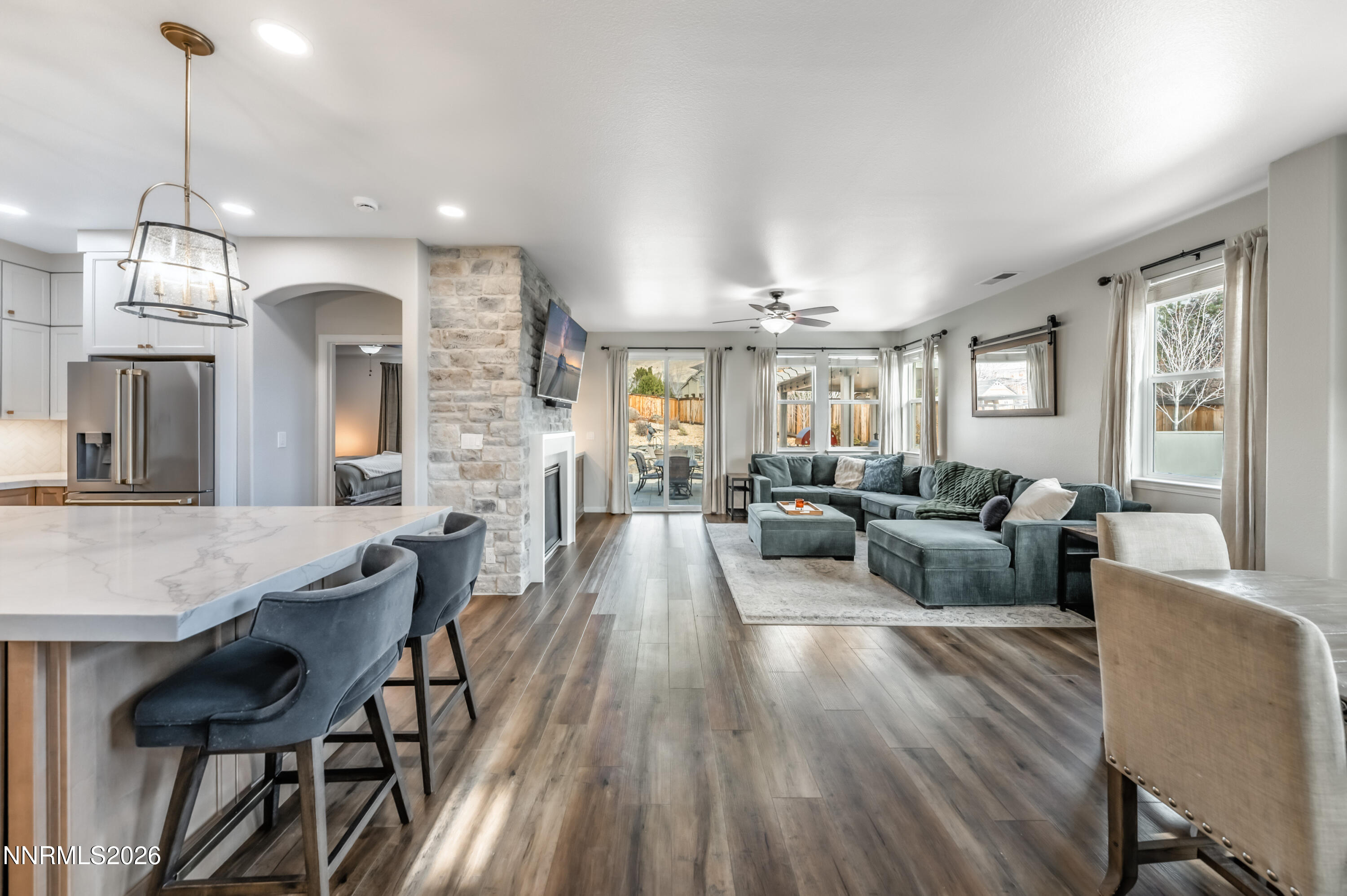 7705 Peavine Shadow Court