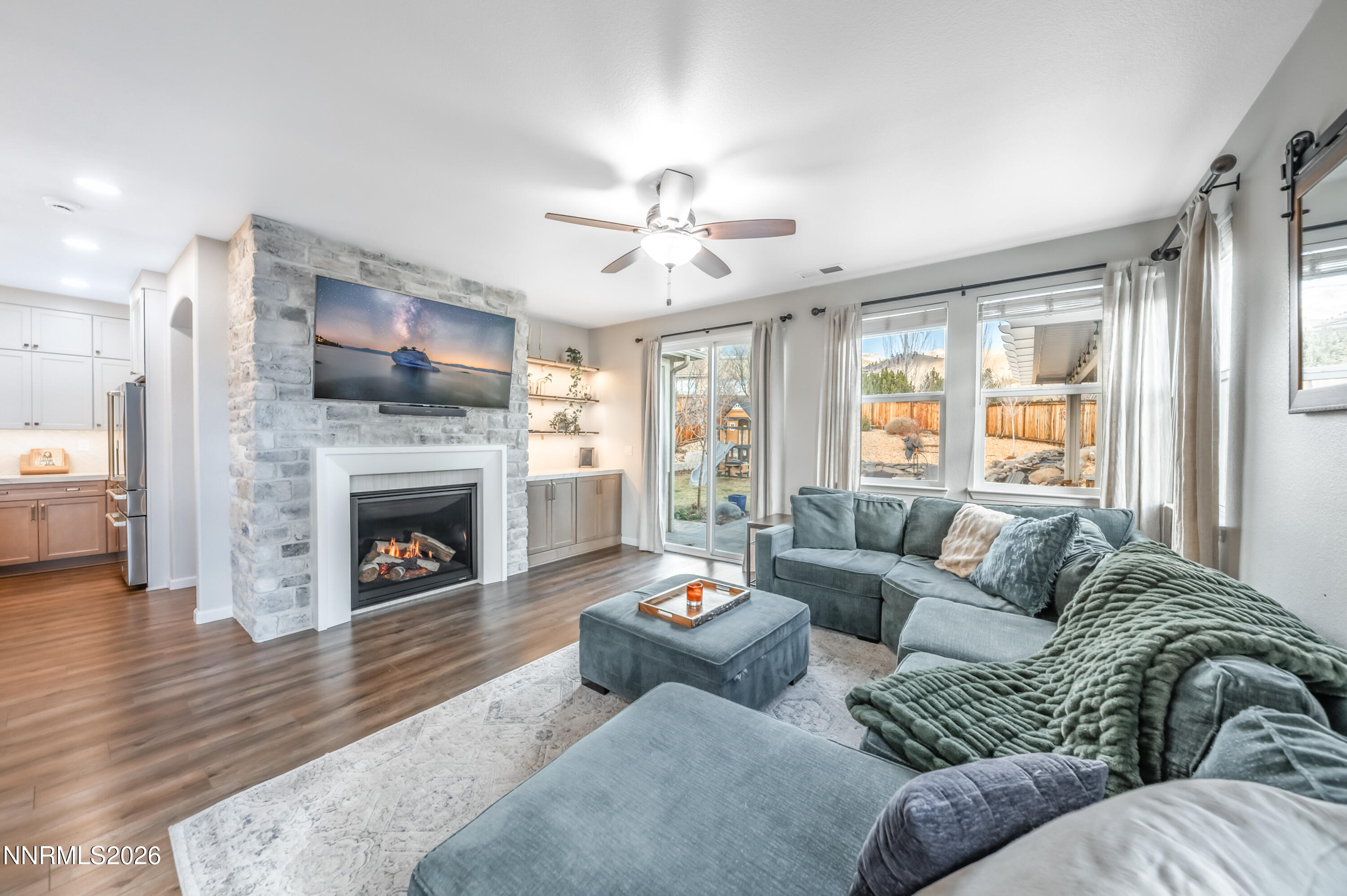 7705 Peavine Shadow Court