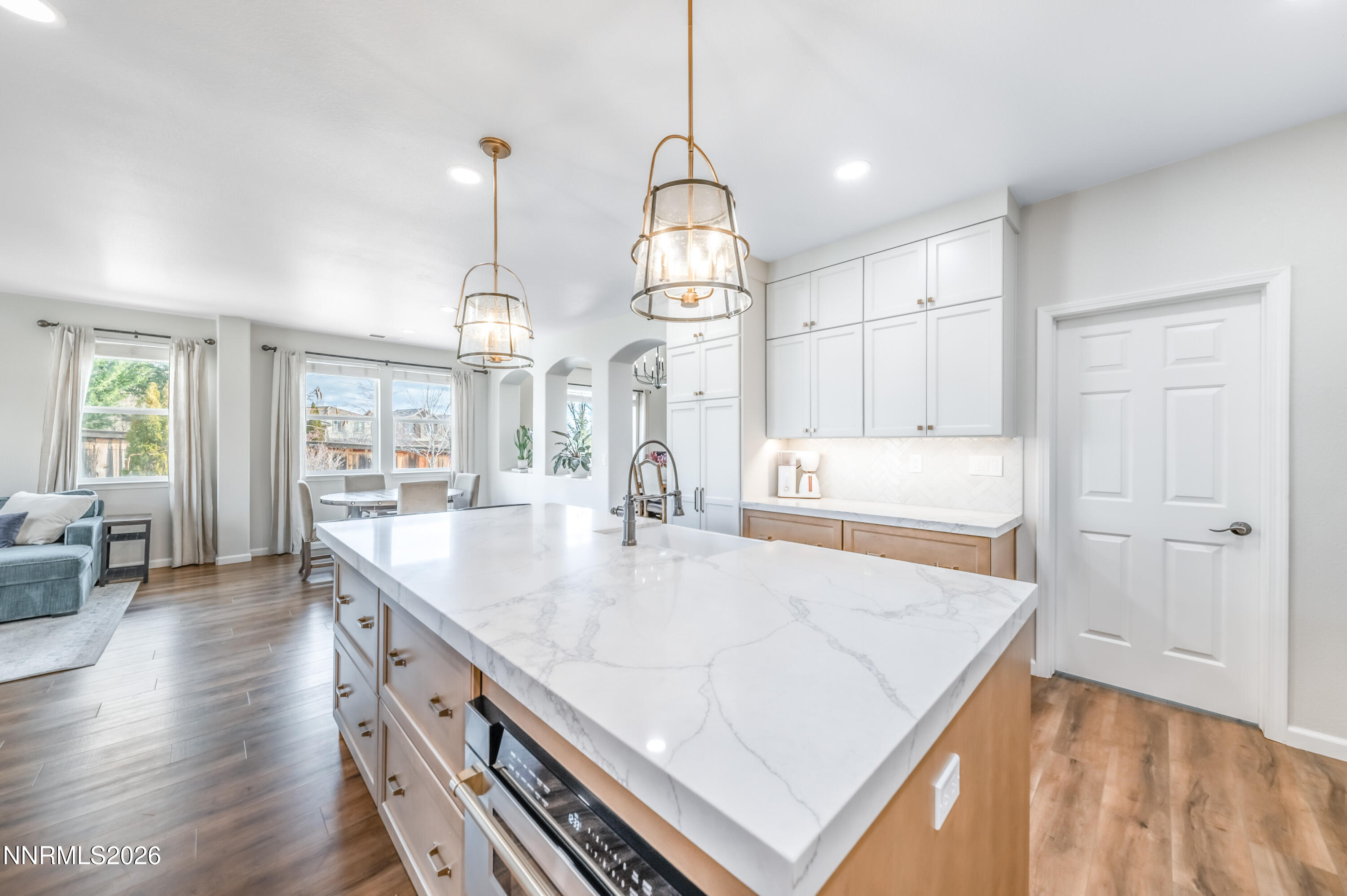7705 Peavine Shadow Court