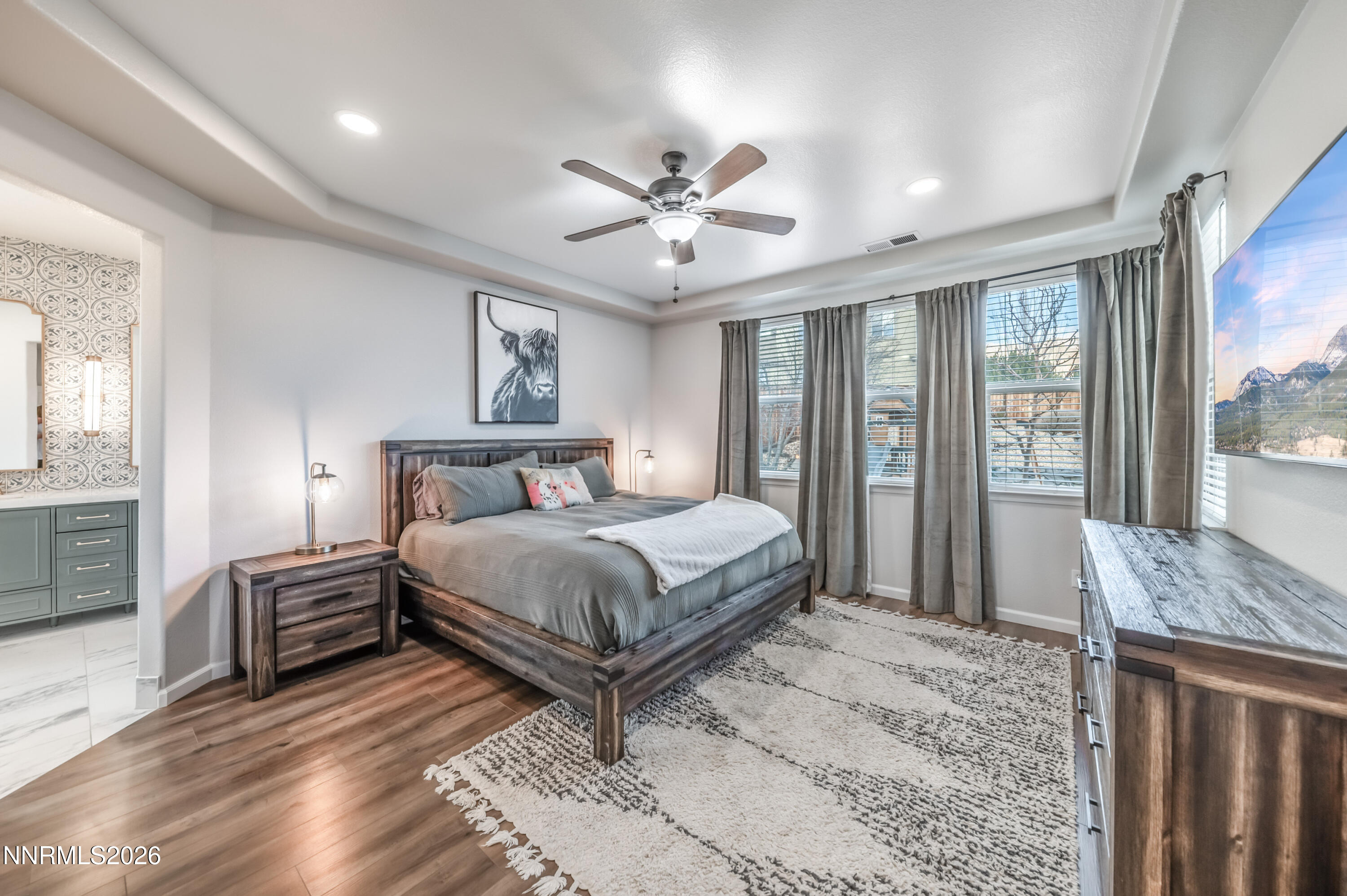 7705 Peavine Shadow Court